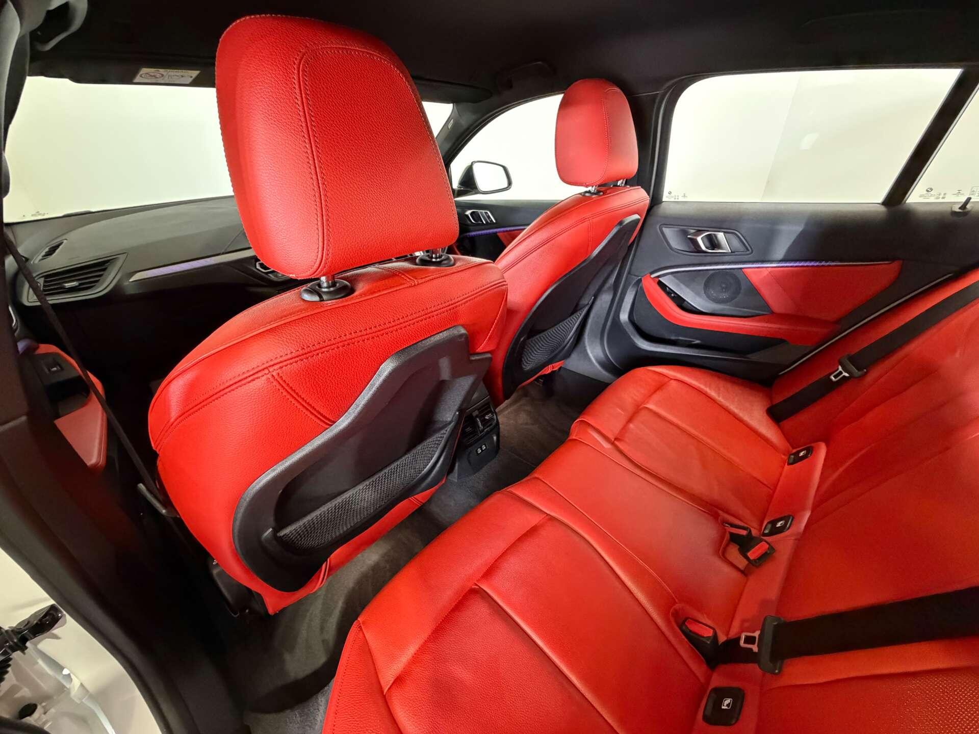 BMW 1 Series view 56