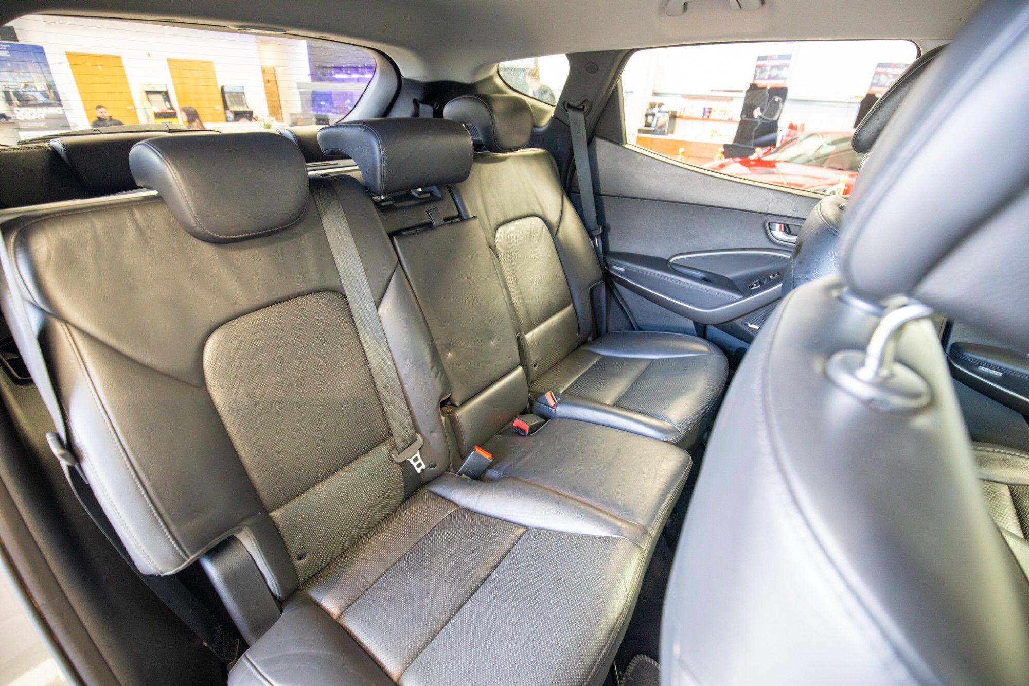 Hyundai Santa Fe view 11