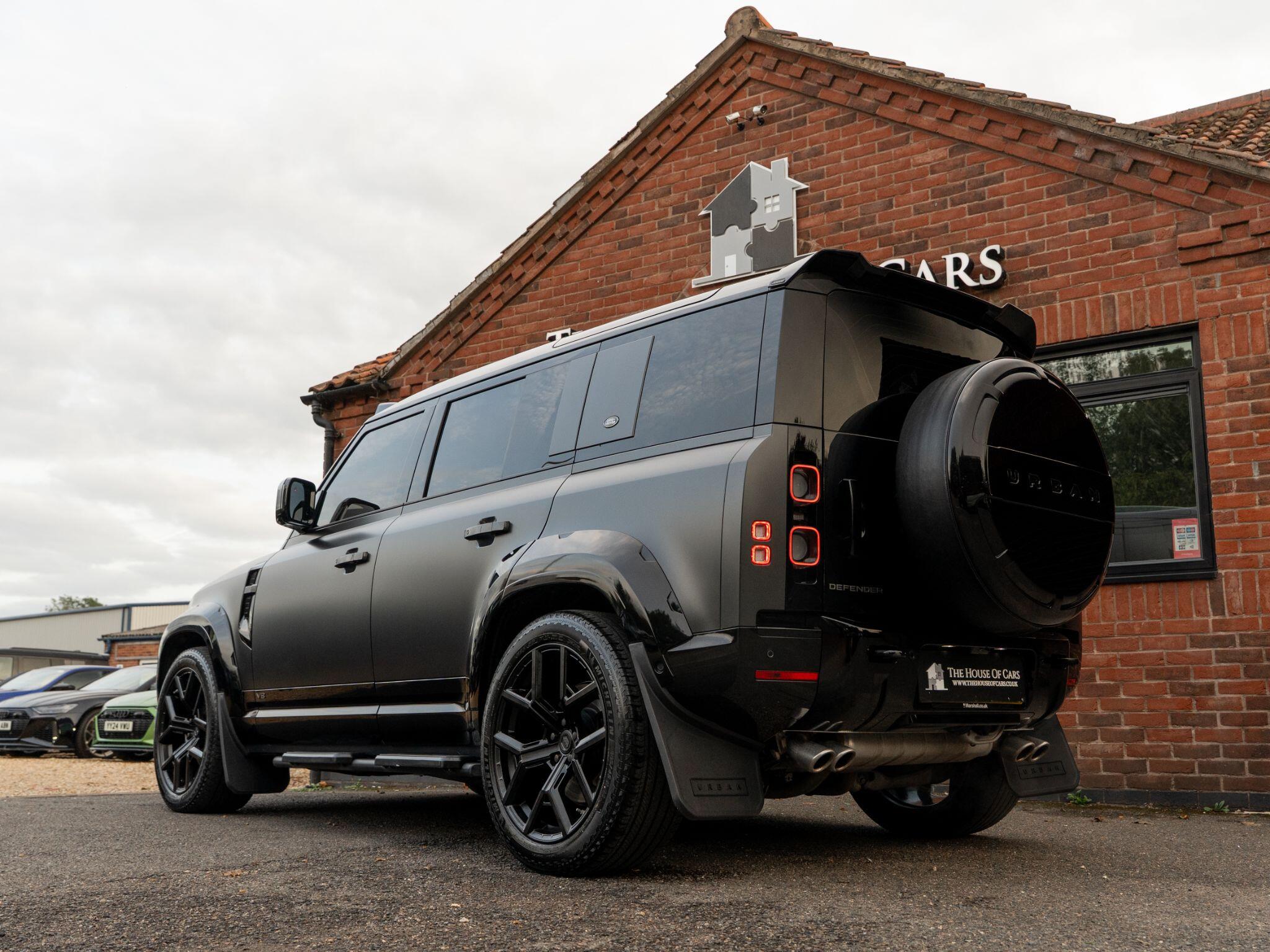 Land Rover Defender view 13