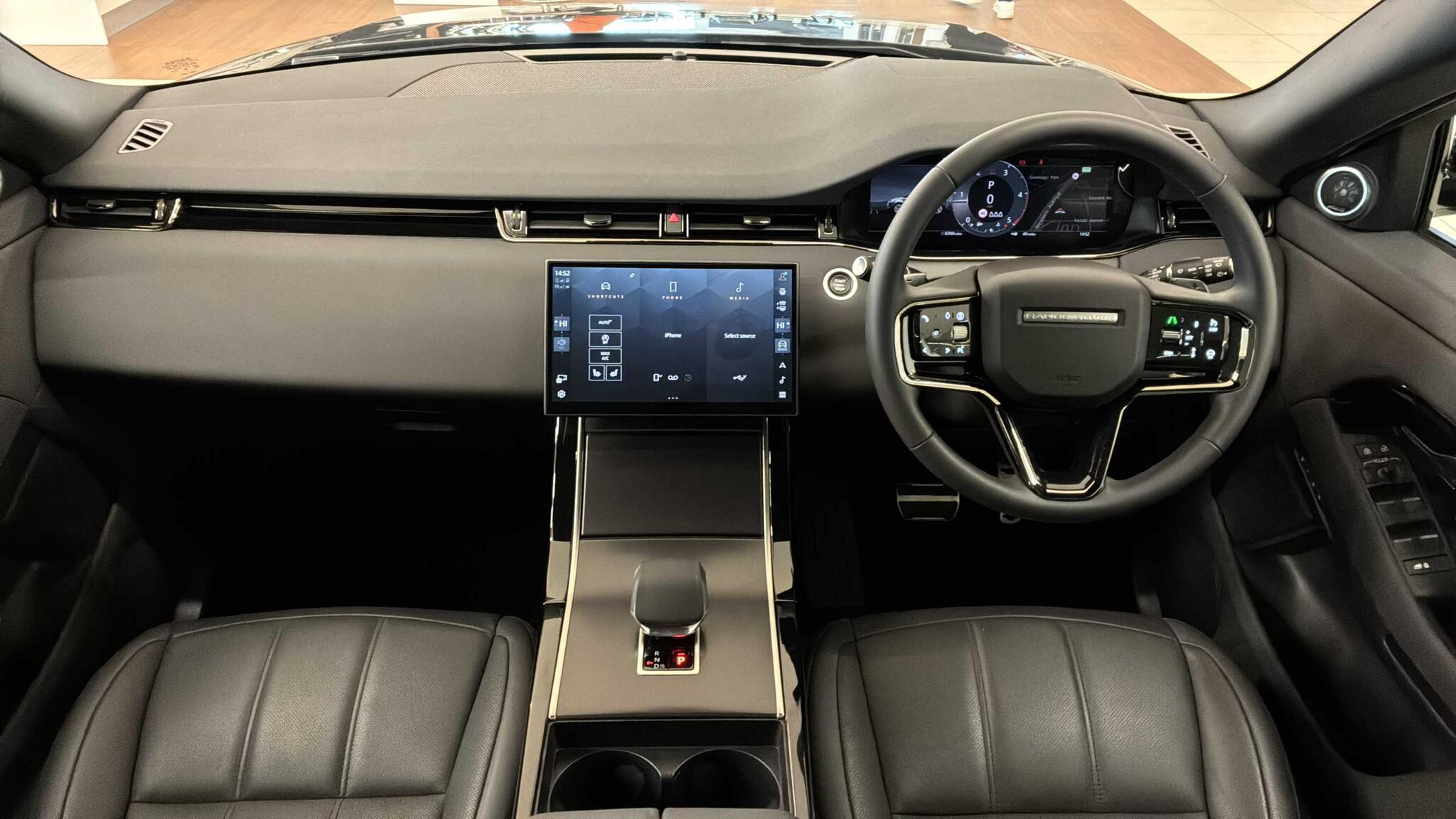 Land Rover Range Rover Evoque view 9