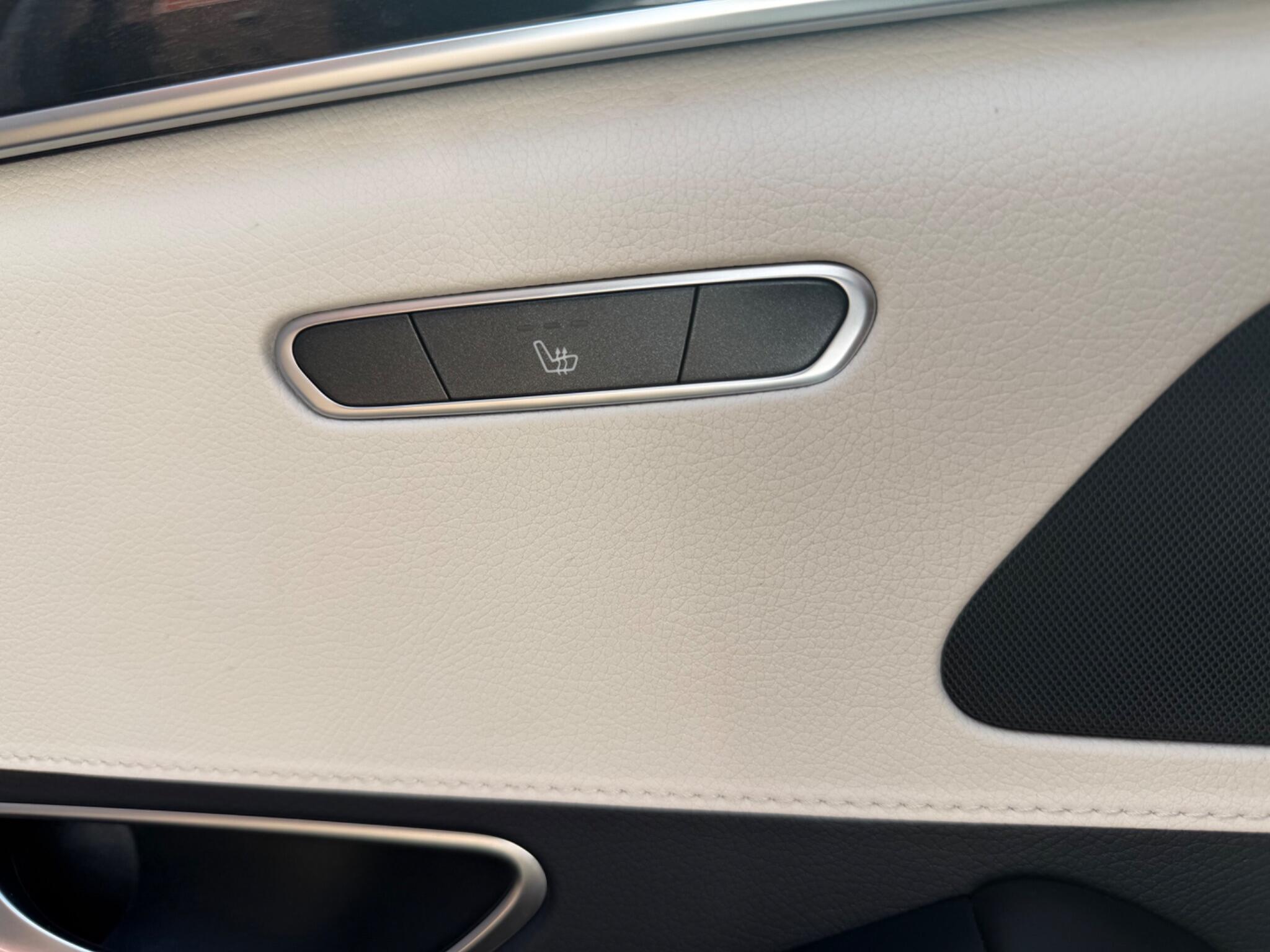 Mercedes-Benz S Class view 39