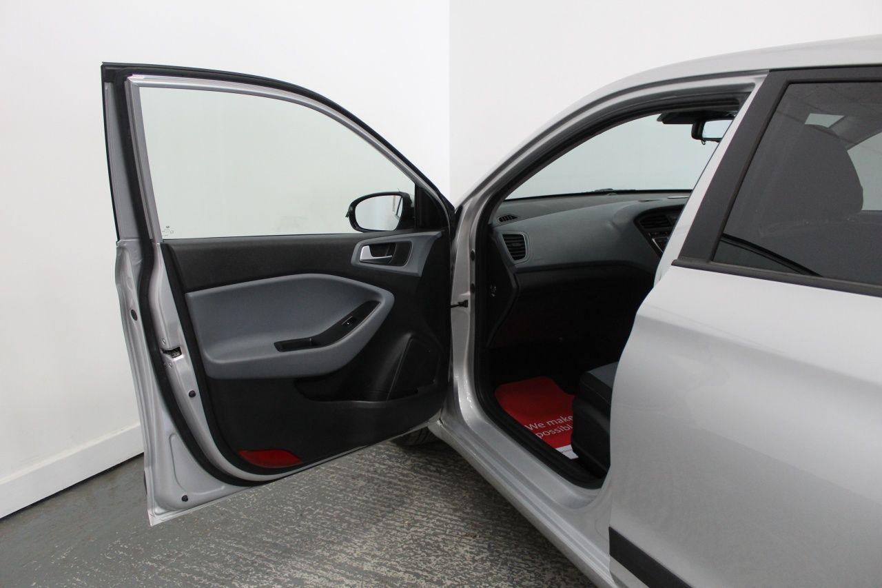 Hyundai I20 view 29