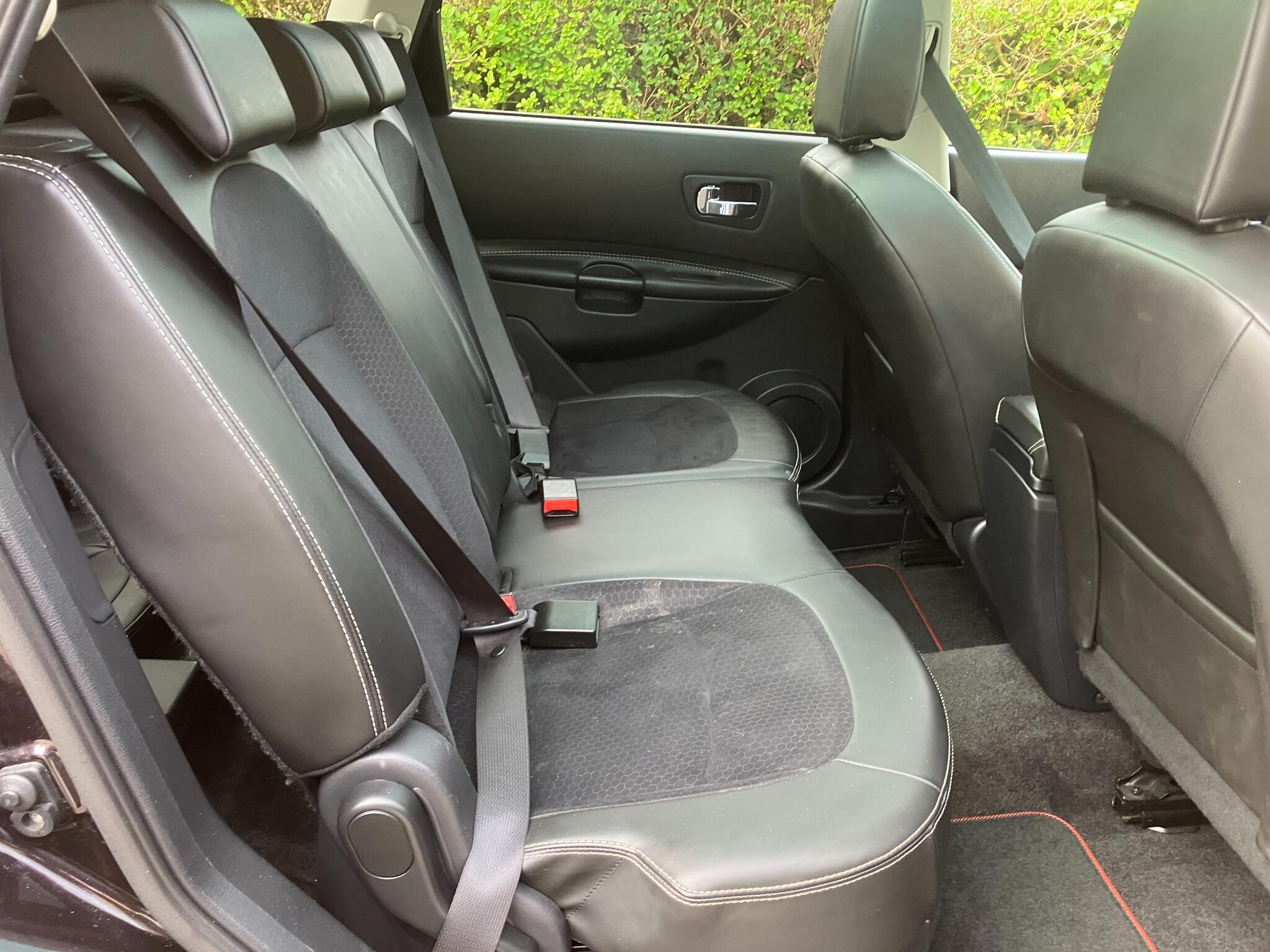 Nissan Qashqai+2 view 10