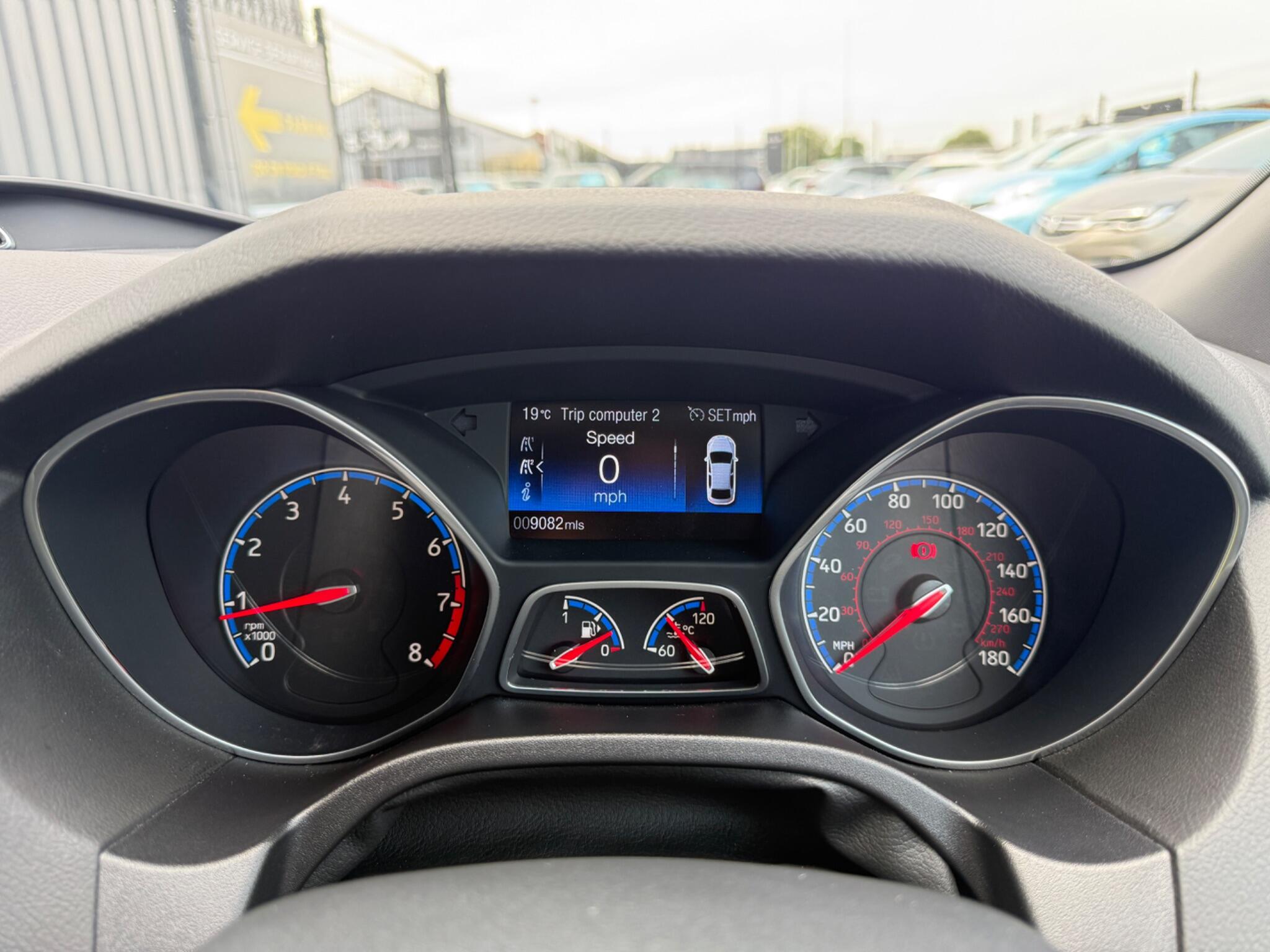 Ford Focus view 84