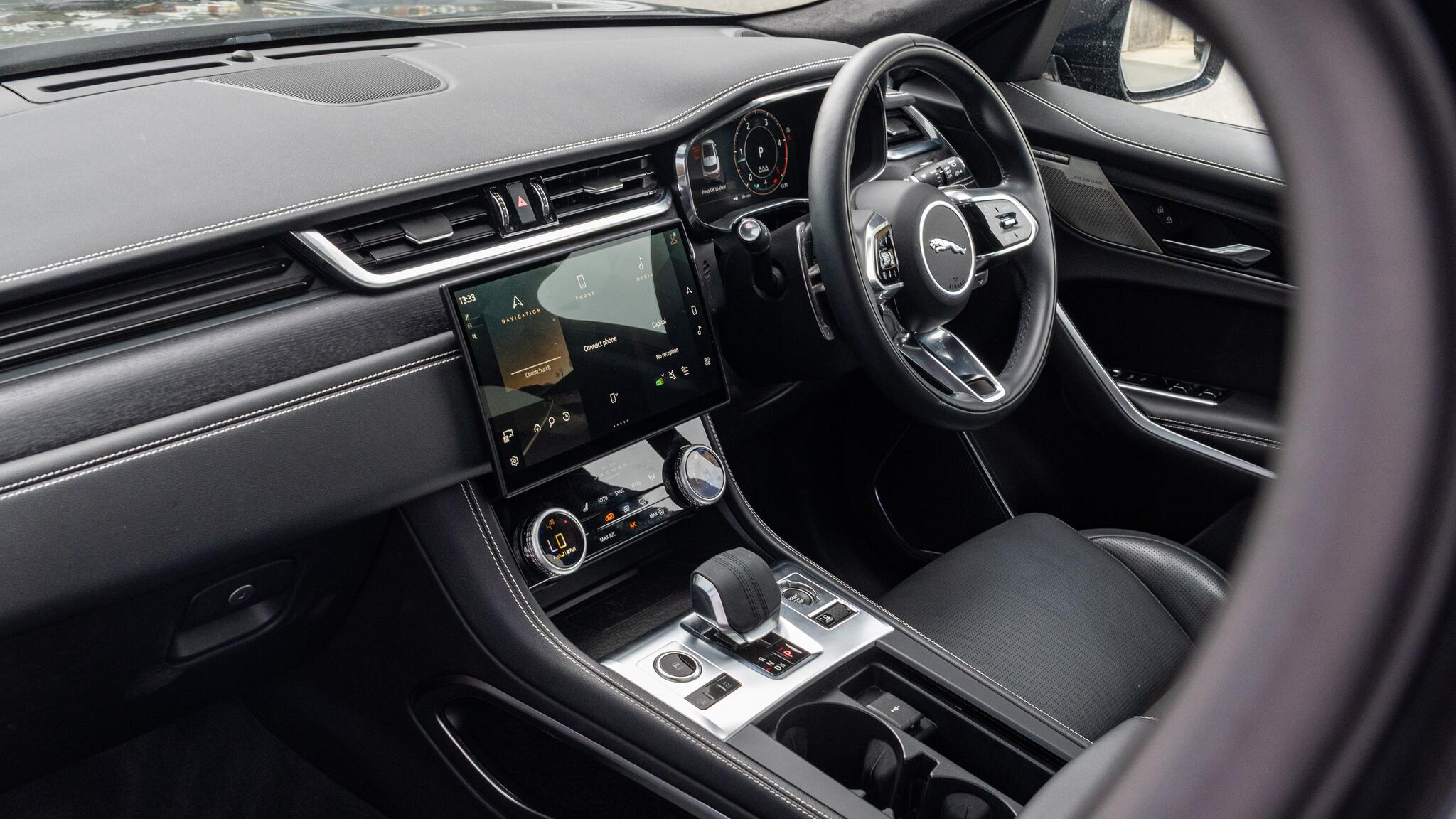 Jaguar F-Pace view 61
