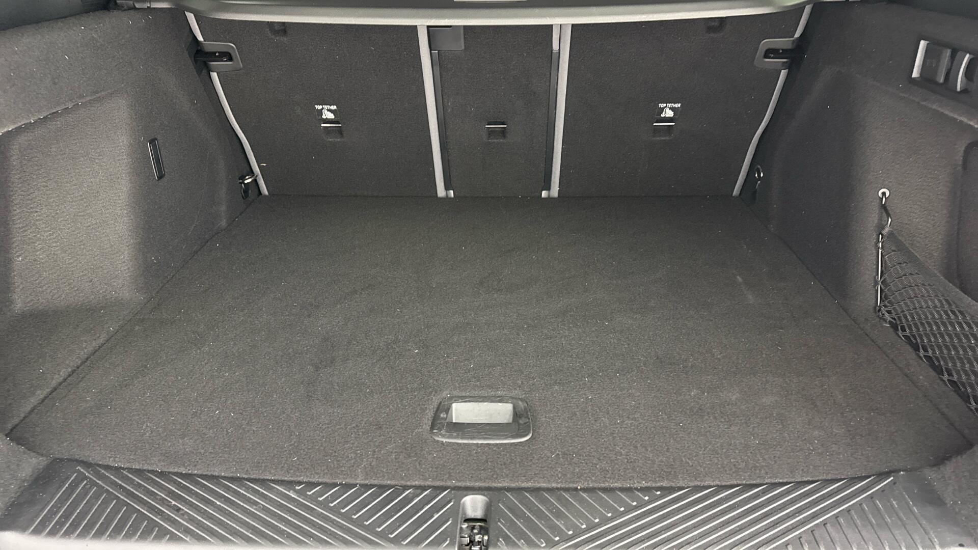 BMW X3 view 13
