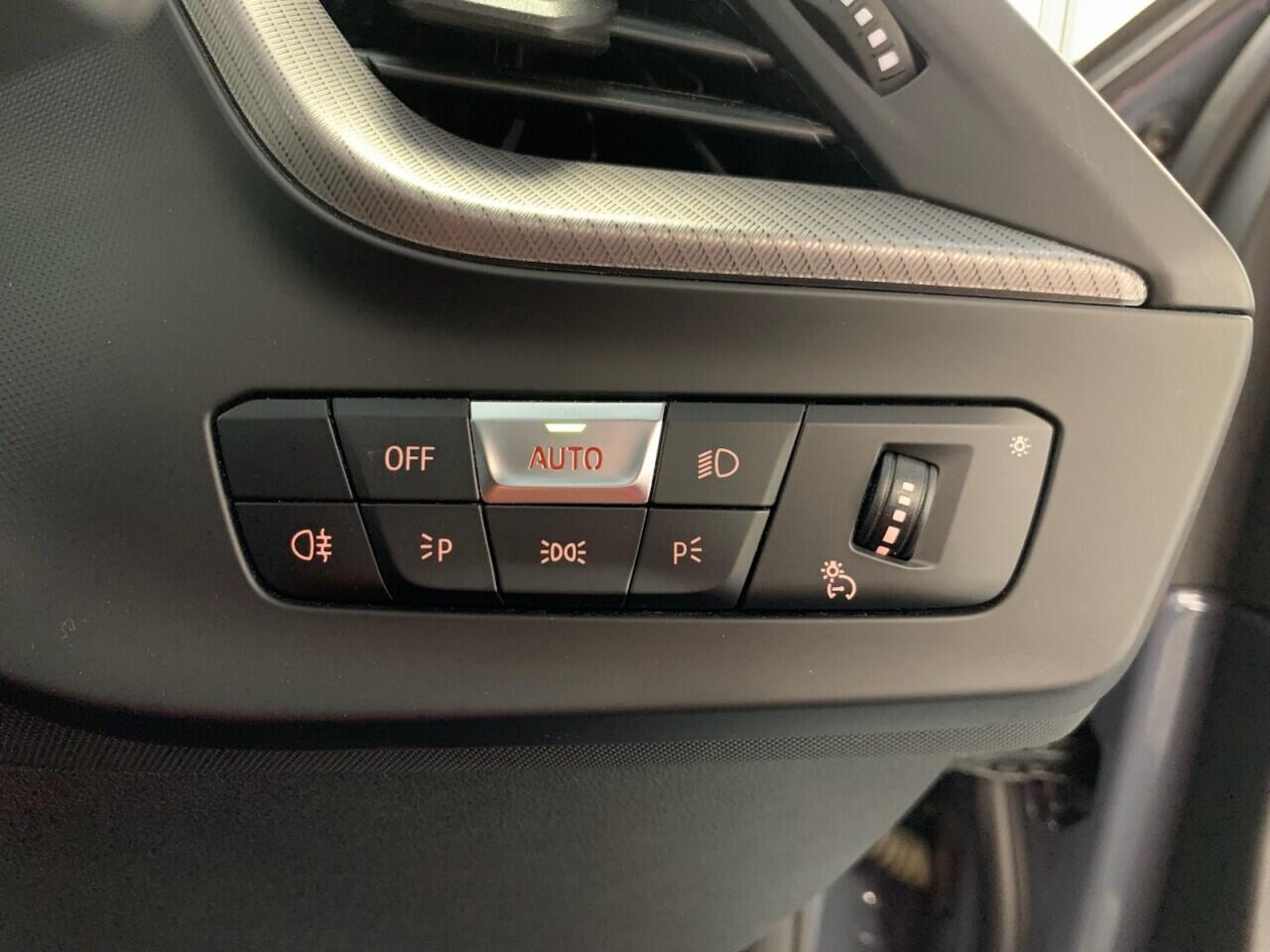 BMW 1 Series view 39