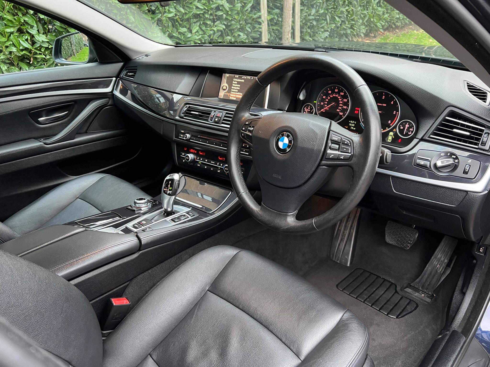 BMW 5 Series view 13