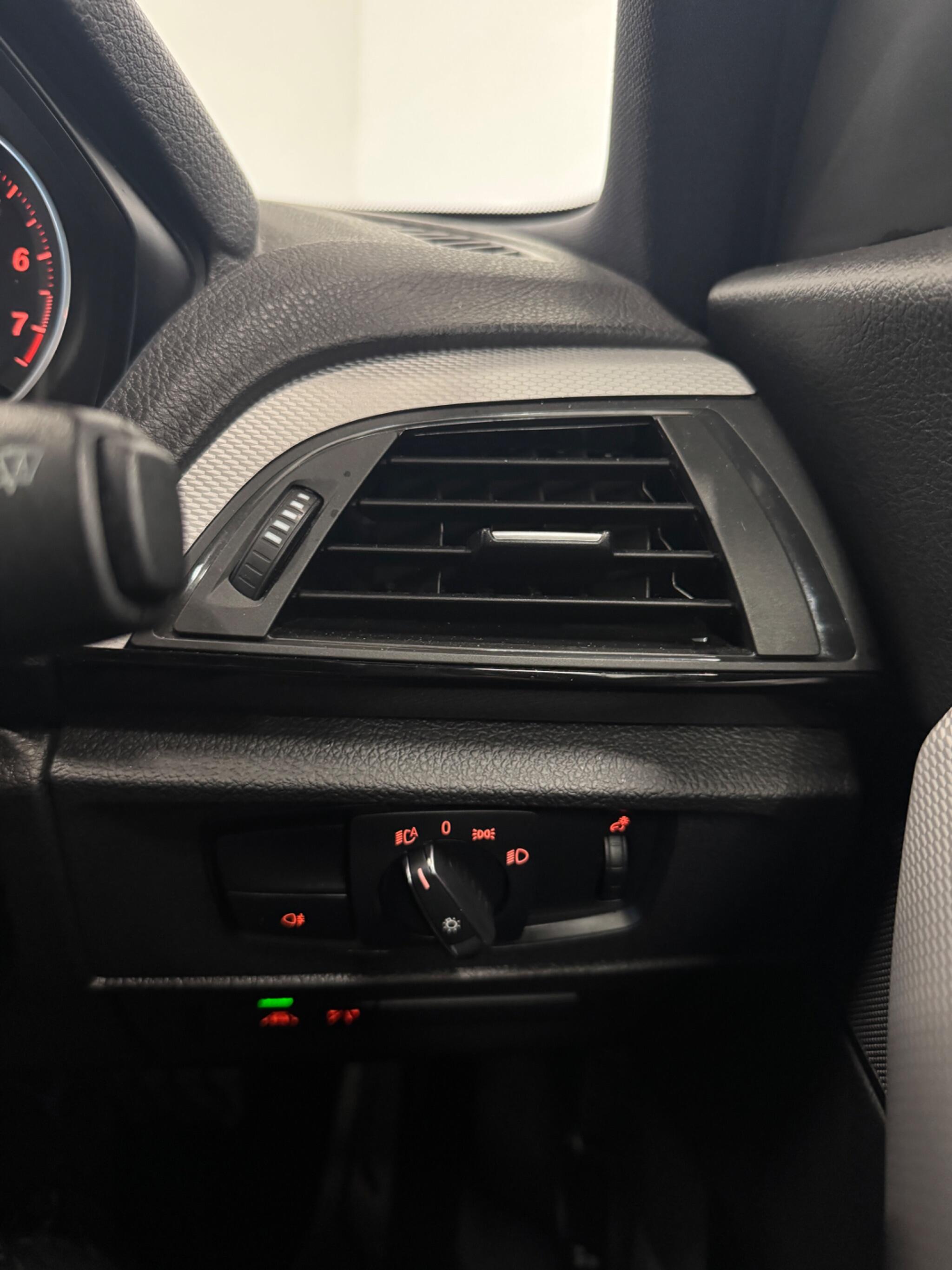 BMW 1 Series view 27