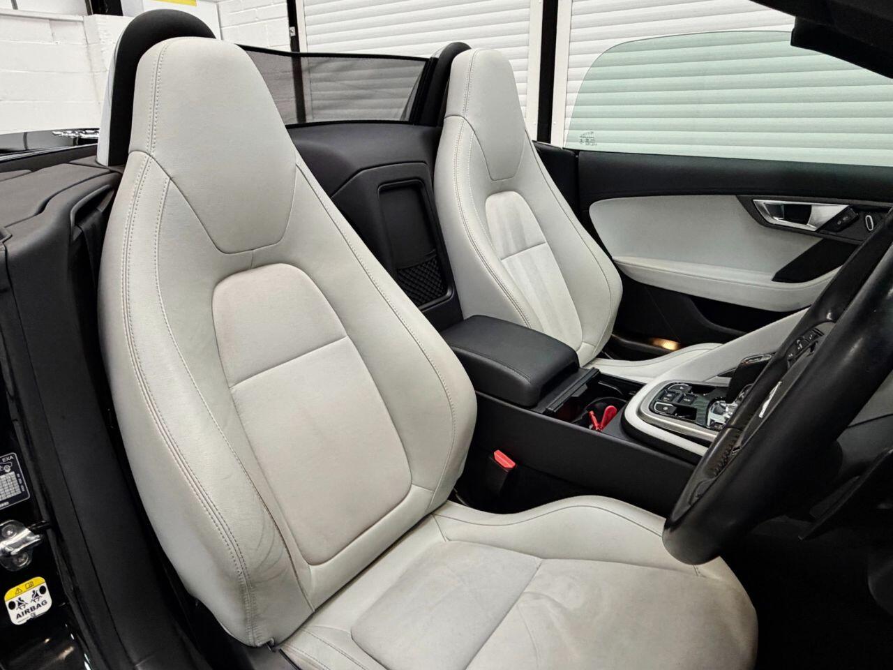Jaguar F-Type view 21