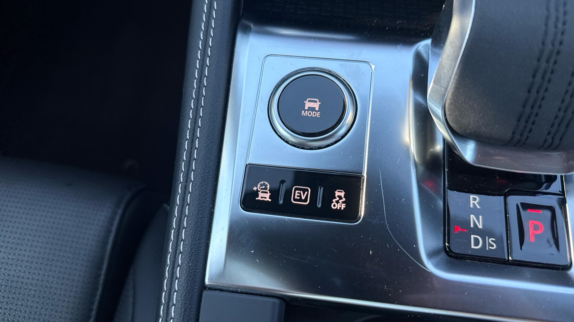 Jaguar F-Pace view 56