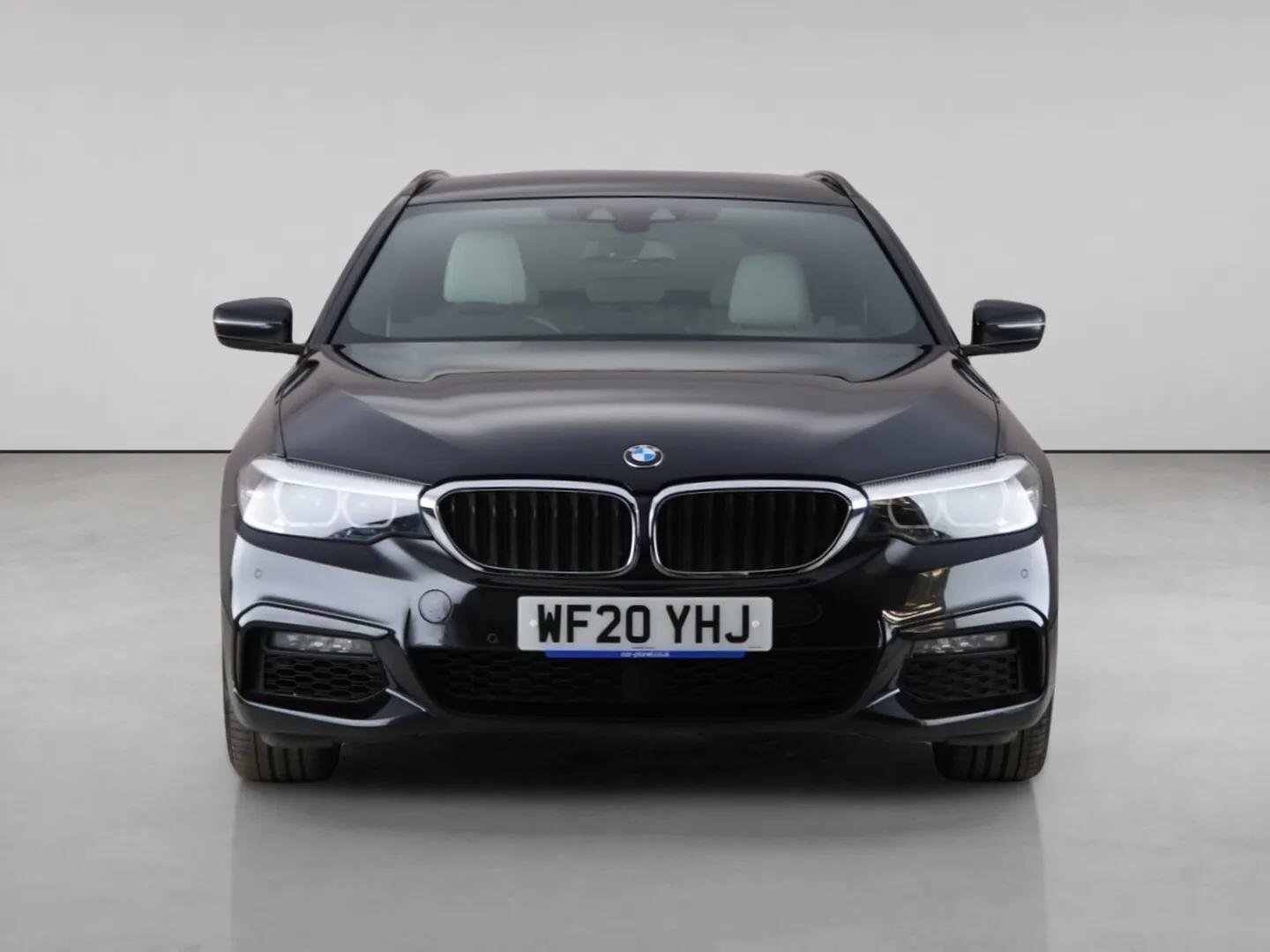 BMW 5 Series view 5