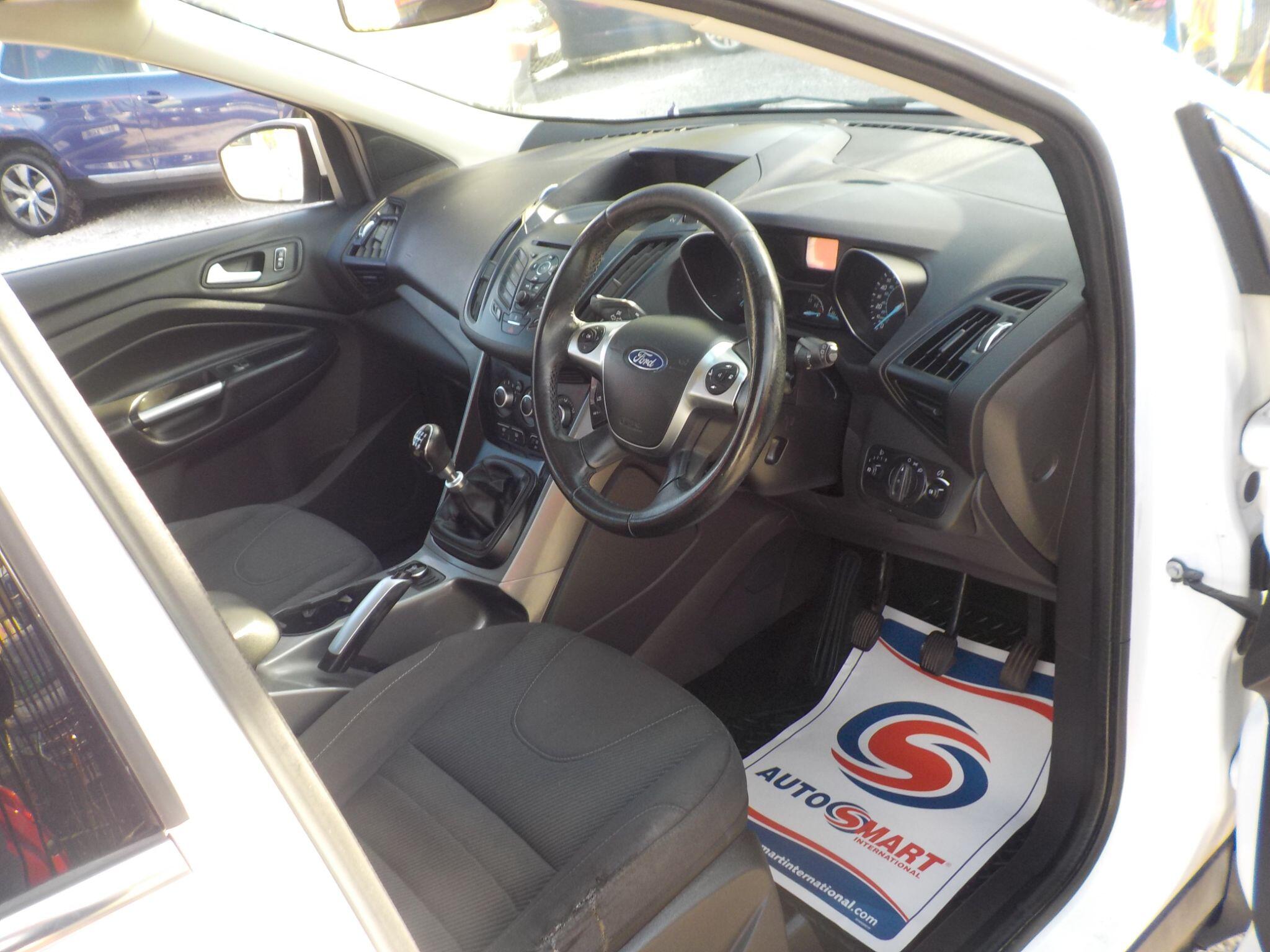 Ford Kuga 2.0 TDCi Zetec 2WD Euro 6 (s/s) 5dr