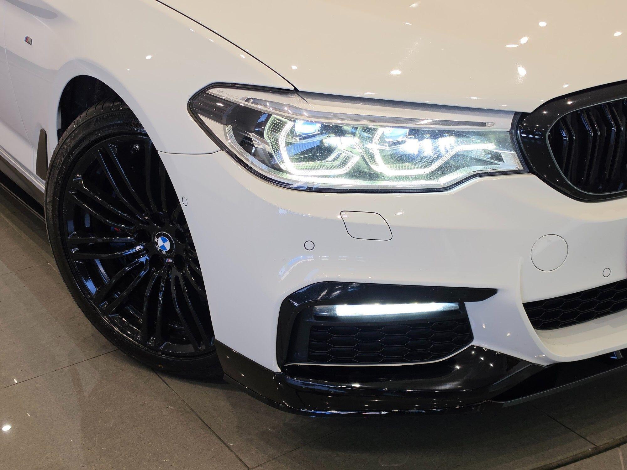 BMW 5 Series view 83