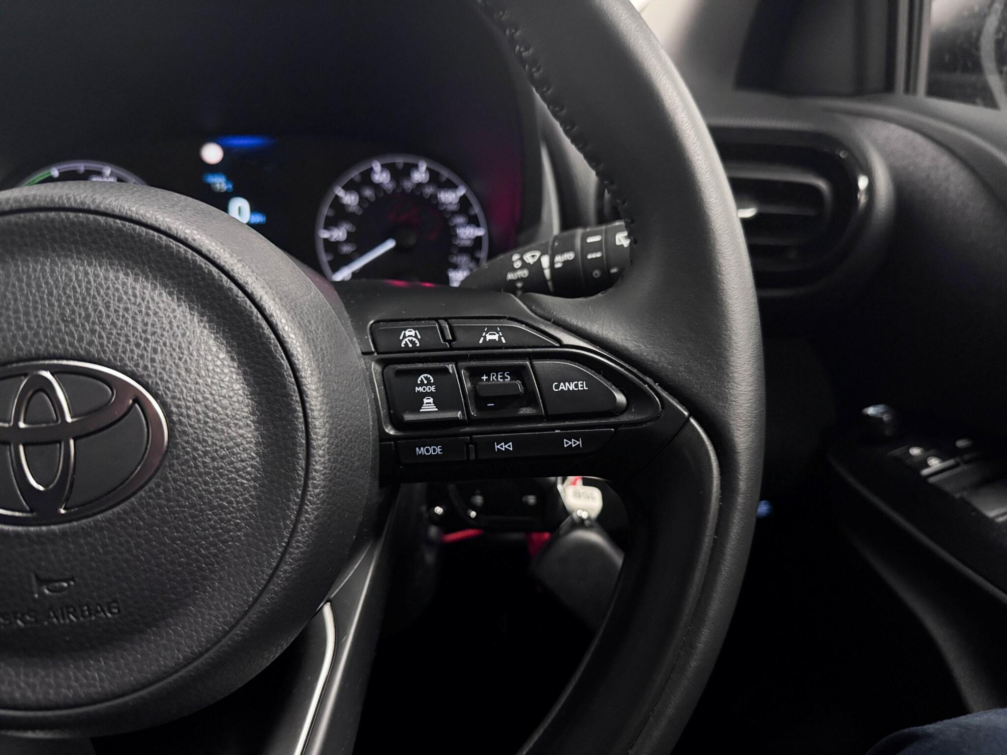 Toyota Yaris view 17
