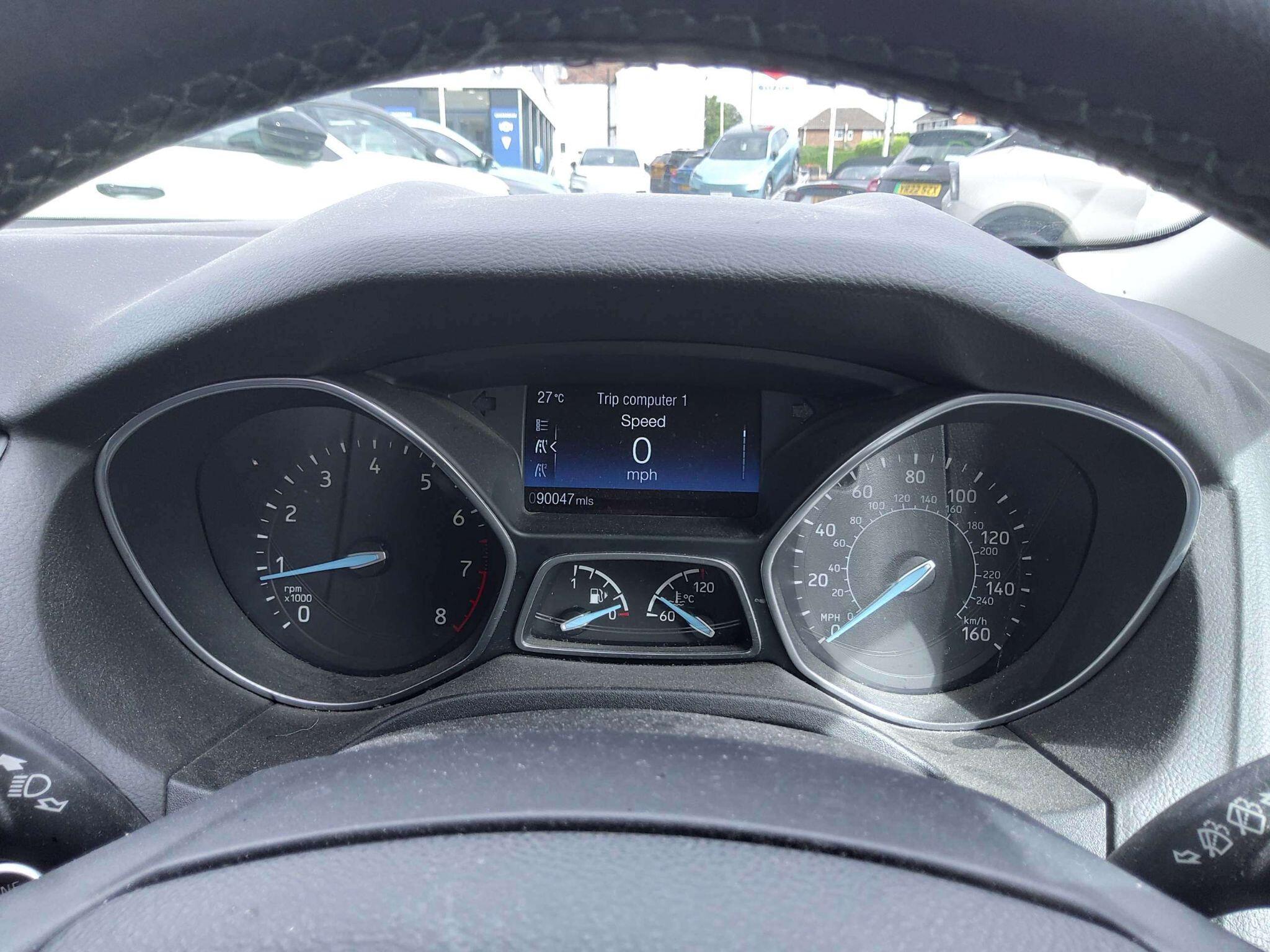 Ford Focus view 10