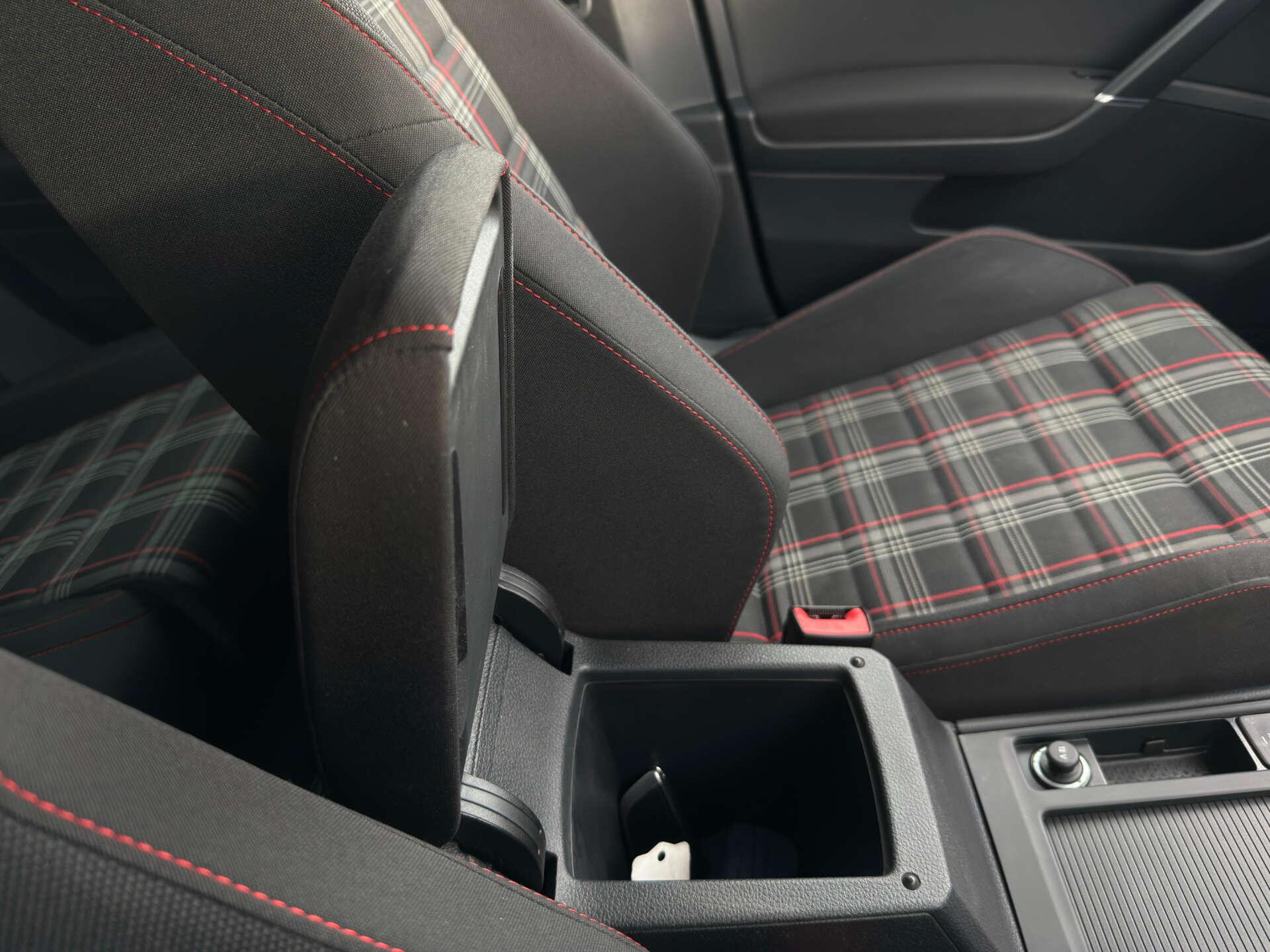 Volkswagen Golf view 62