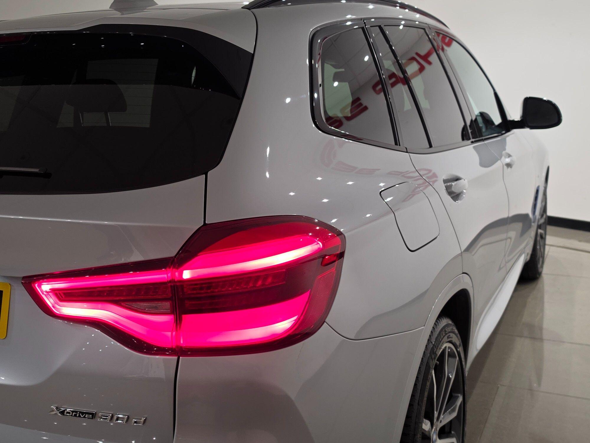 BMW X3 view 17