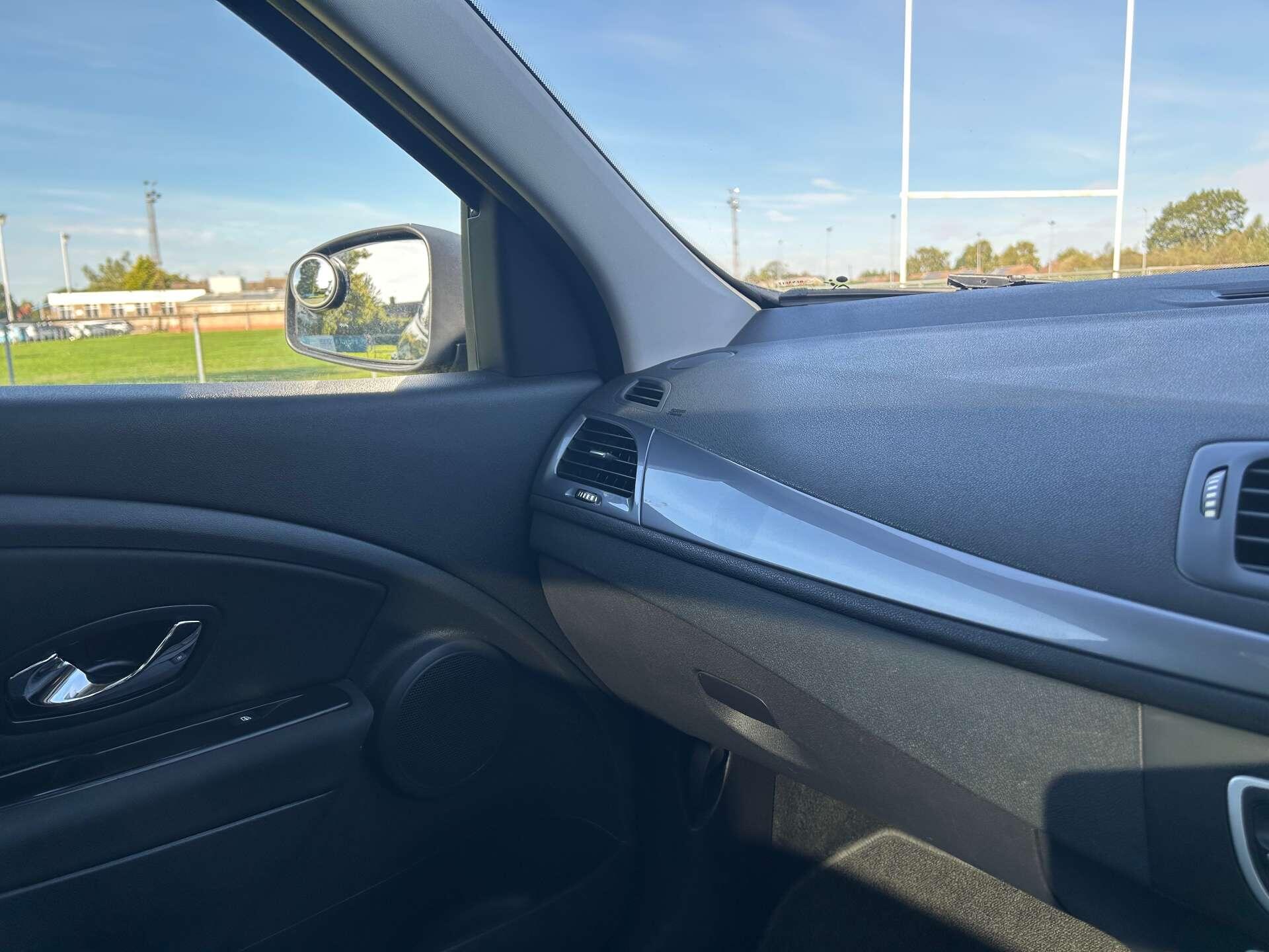 Renault Megane view 32