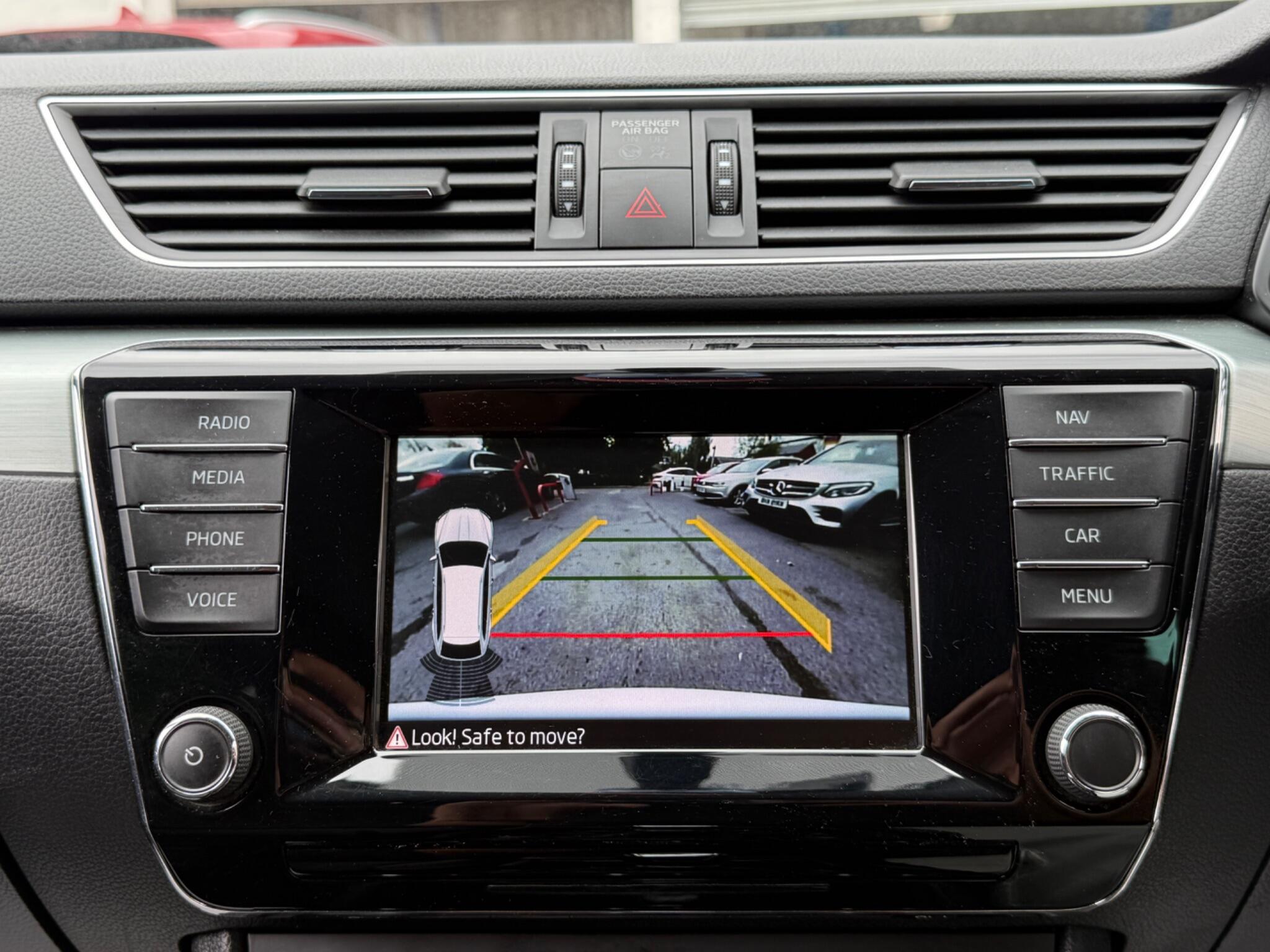 Skoda Superb - Image 59