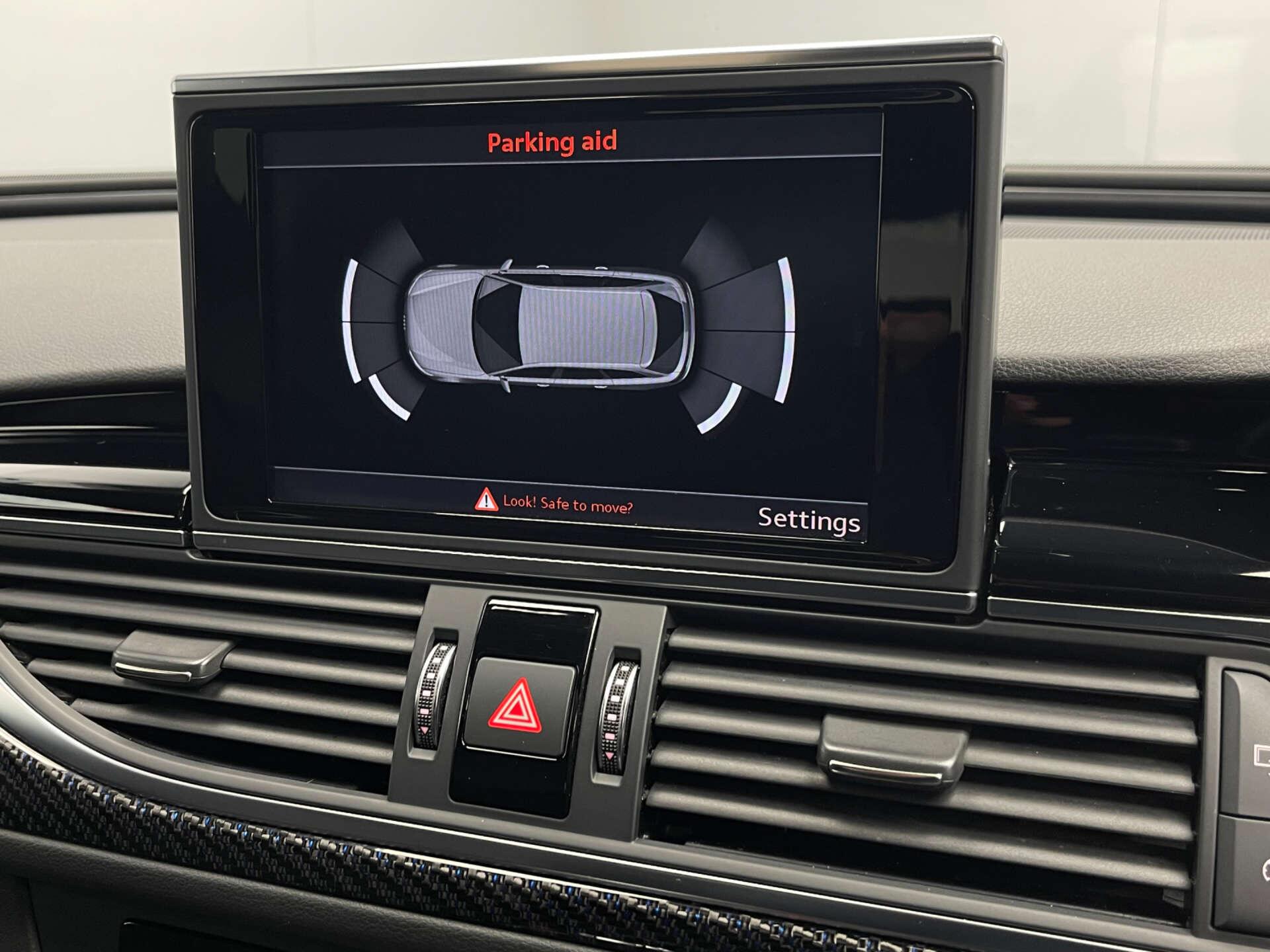 Audi RS6 Avant view 24