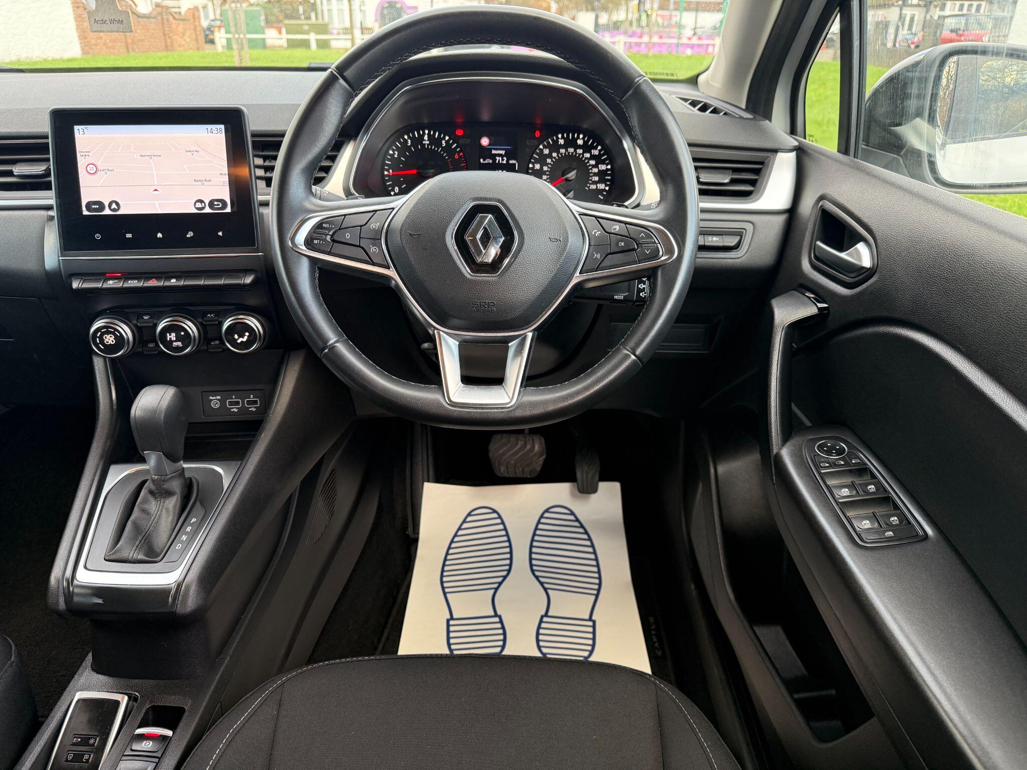 2021 Renault Captur 1.3 TCe Iconic EDC Euro 6 (s/s) 5dr • 36,000 miles image 16