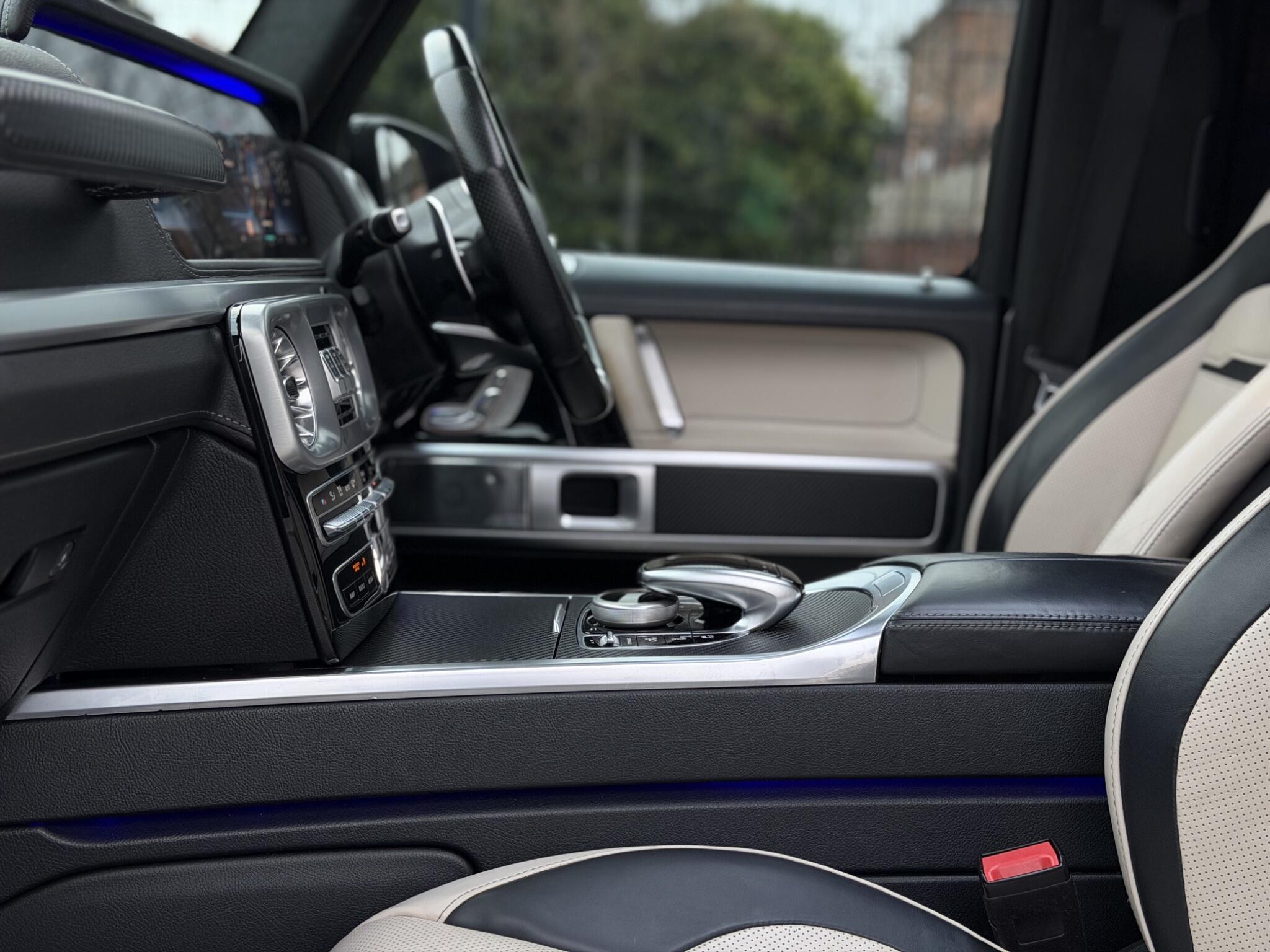 Mercedes-Benz G-Class view 47