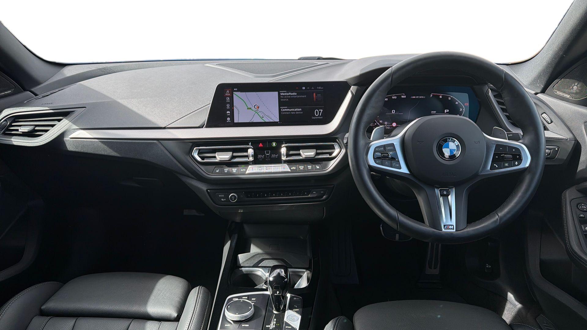 BMW 2 Series view 4