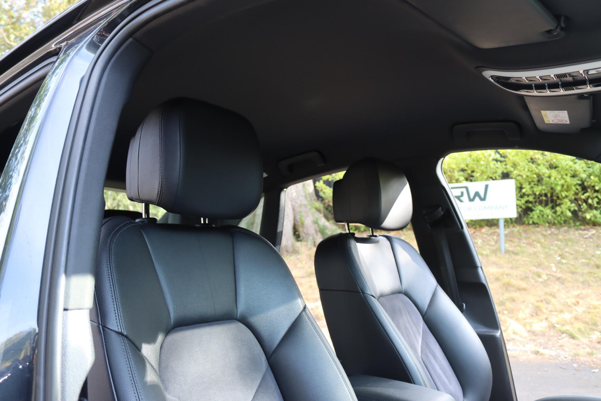 Porsche Macan view 9