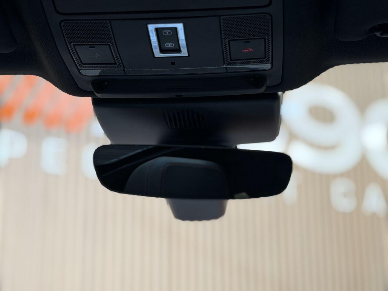 Jaguar E-Pace view 39