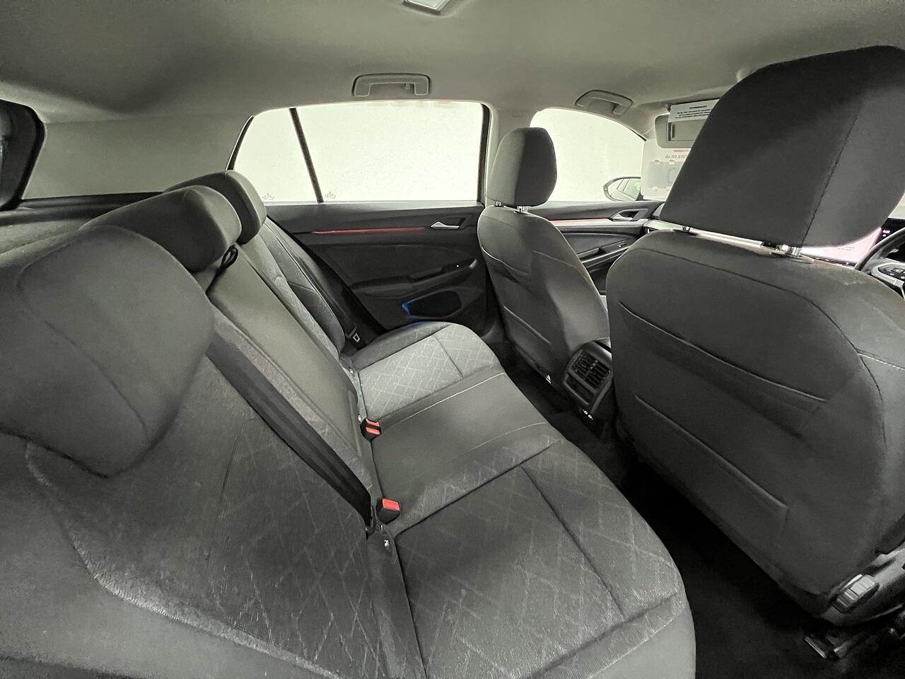 Volkswagen Golf view 16