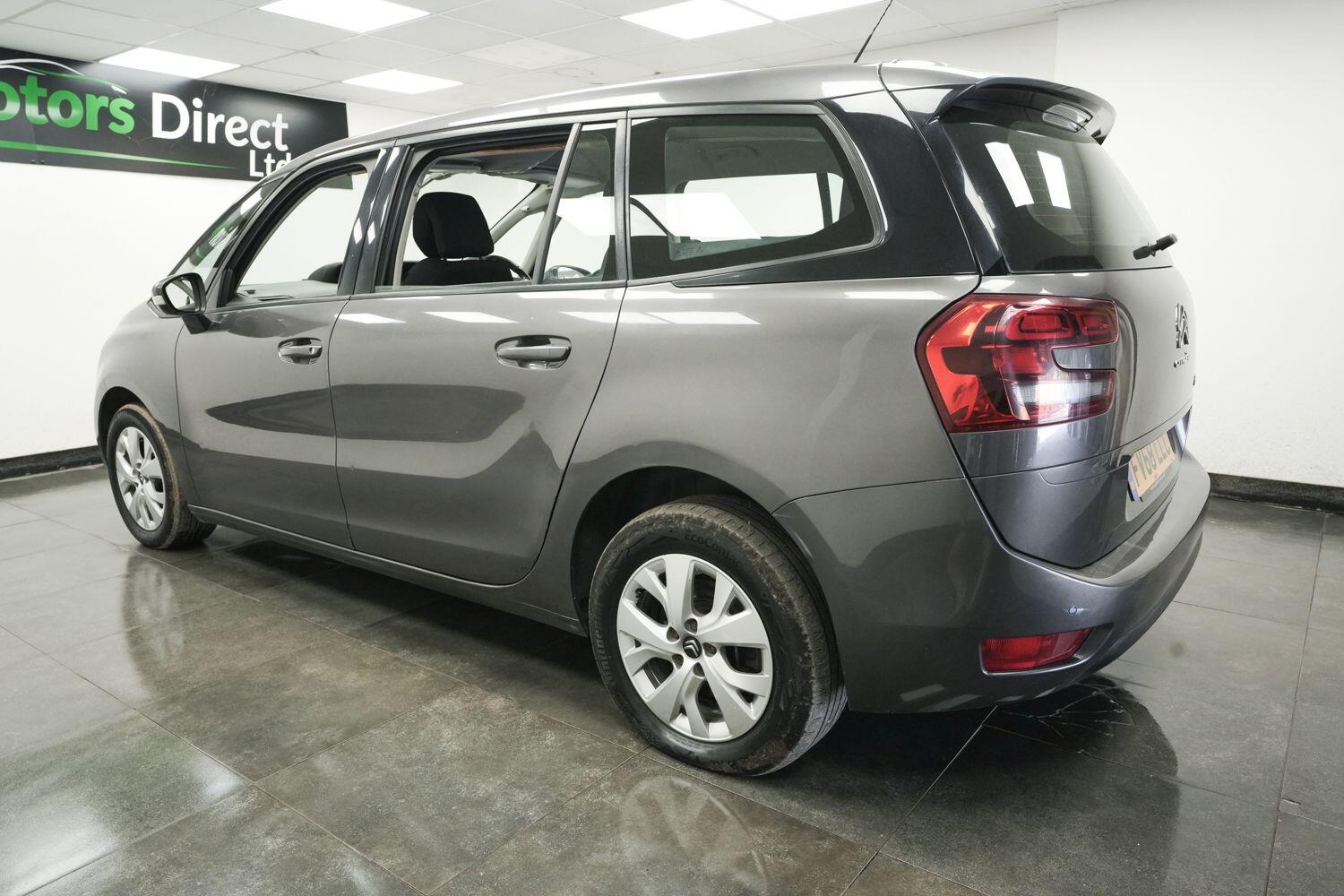 Citroen Grand C4 Spacetourer view 2