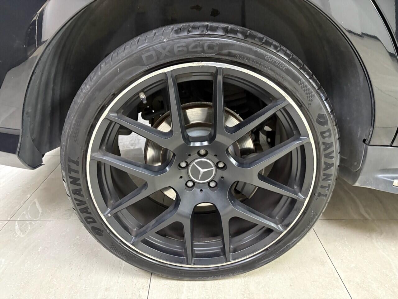 Mercedes-Benz Gle view 11