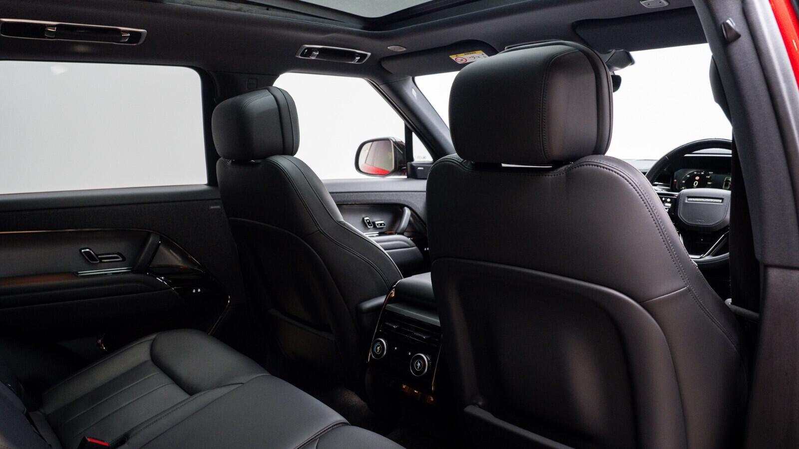 Land Rover Range Rover Sport view 10