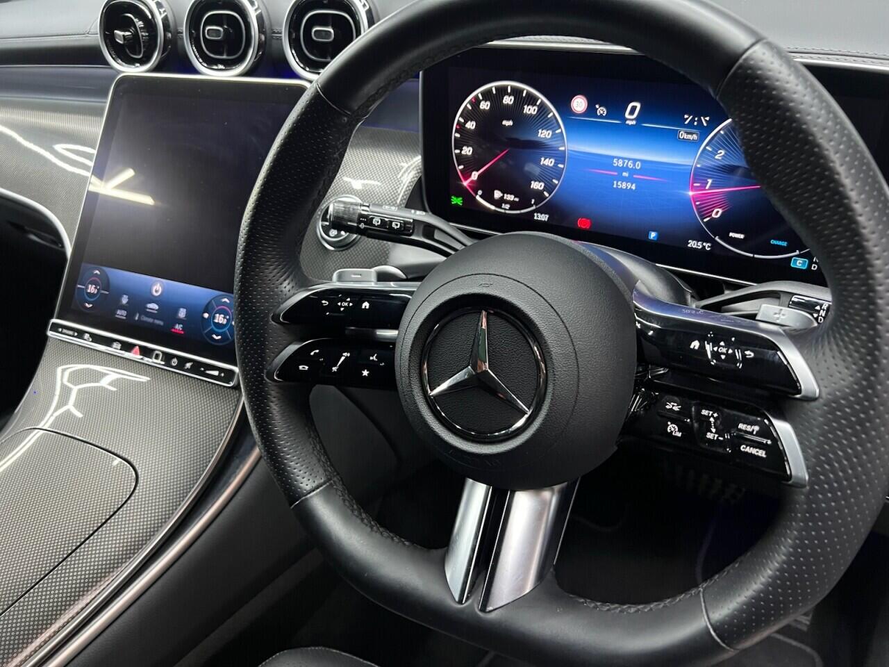 Mercedes-Benz GLC view 39