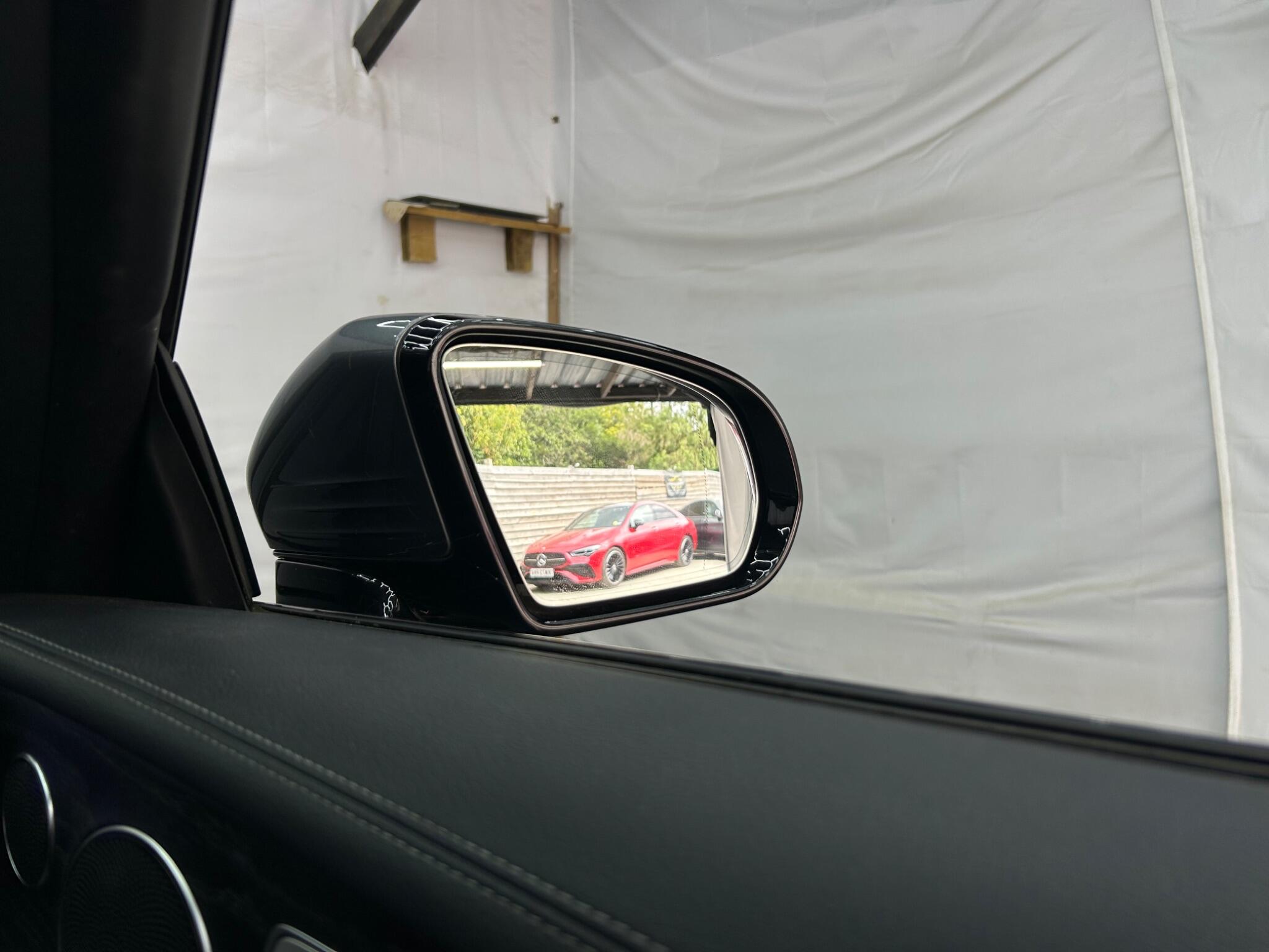 Mercedes-Benz E Class view 58