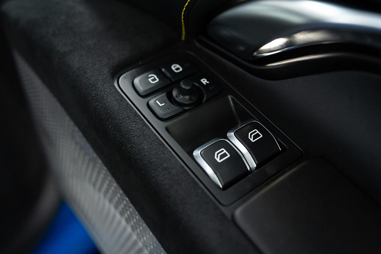 Lotus Emira view 21