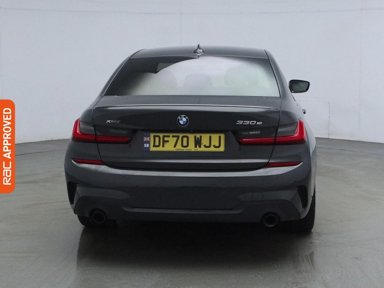 BMW 3 Series view 8