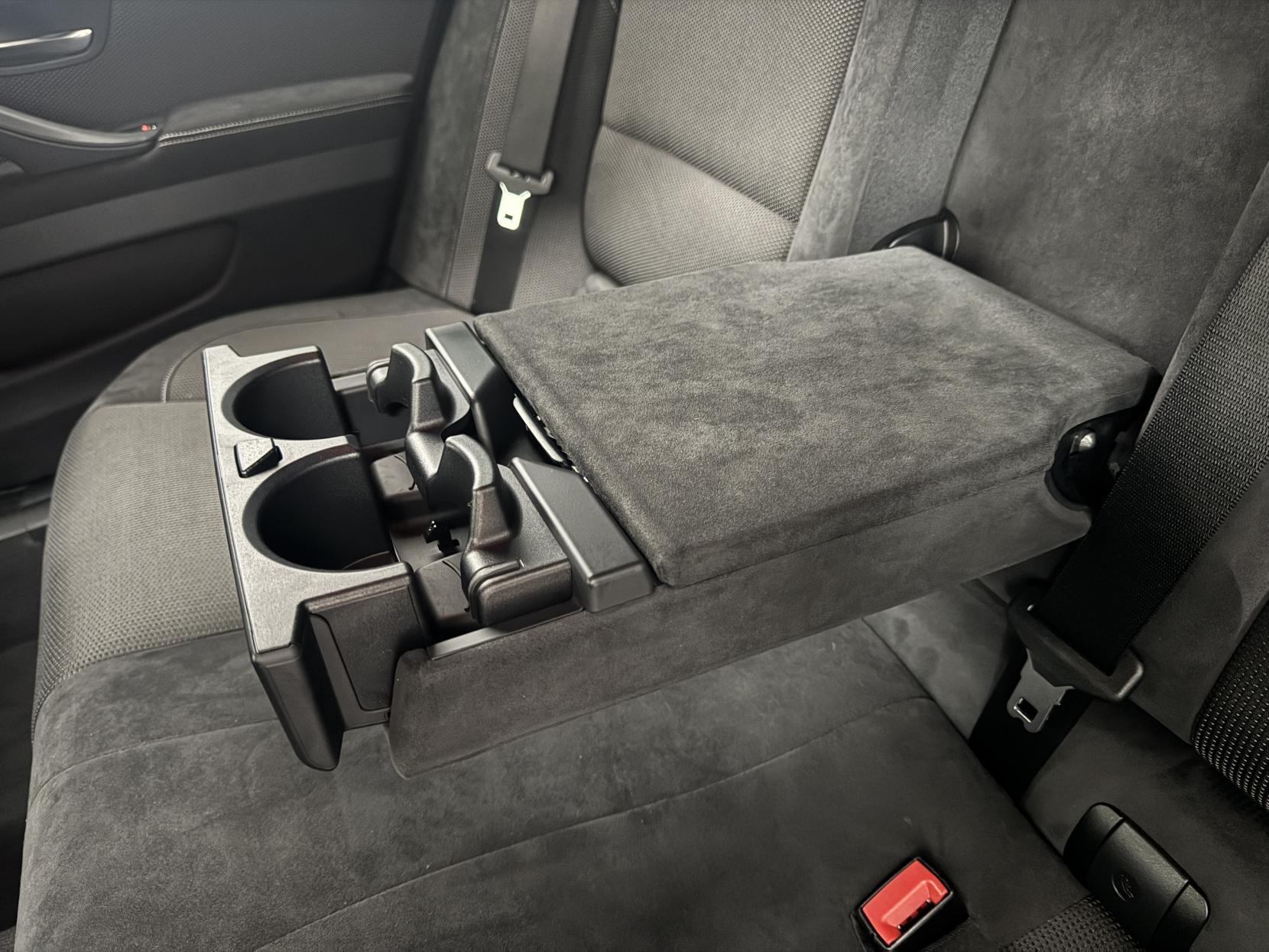 BMW 5 Series view 62