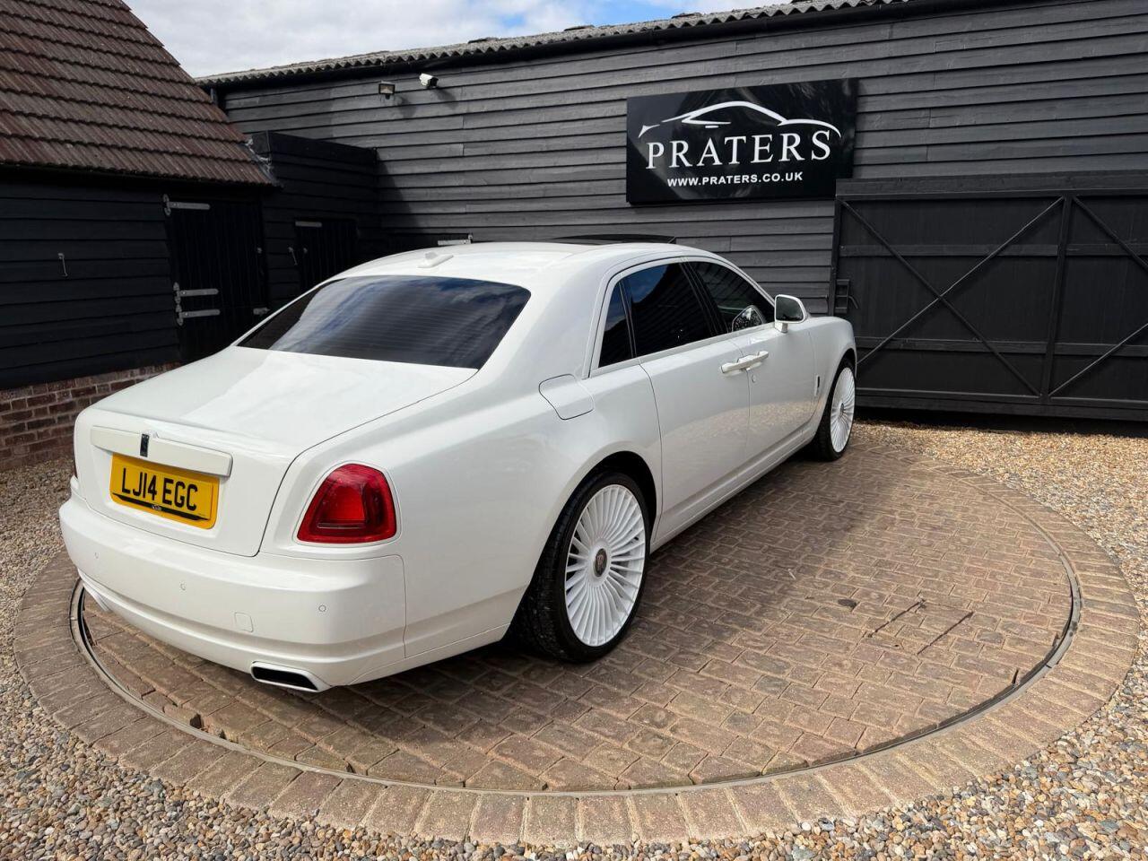 Rolls-Royce Ghost view 72