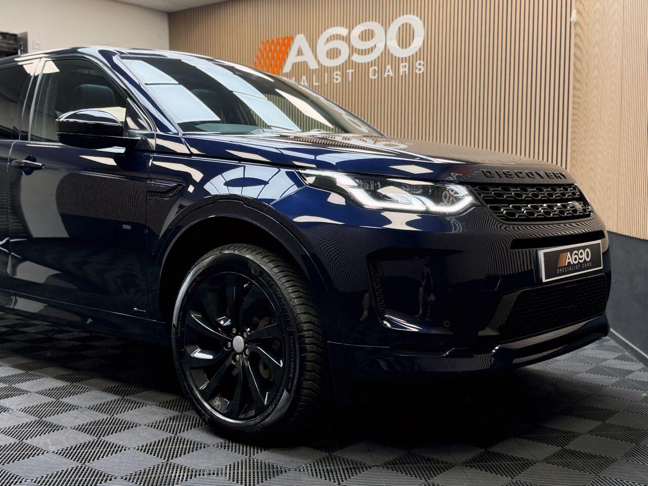 Land Rover Discovery Sport view 12