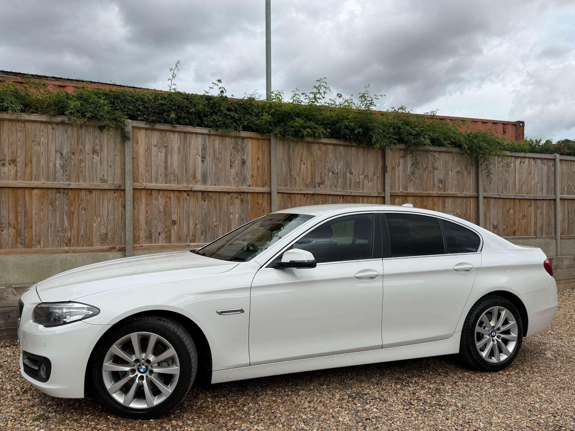 BMW 5 Series view 5