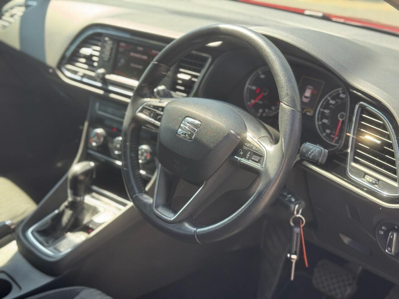 Seat Leon Leon view 10