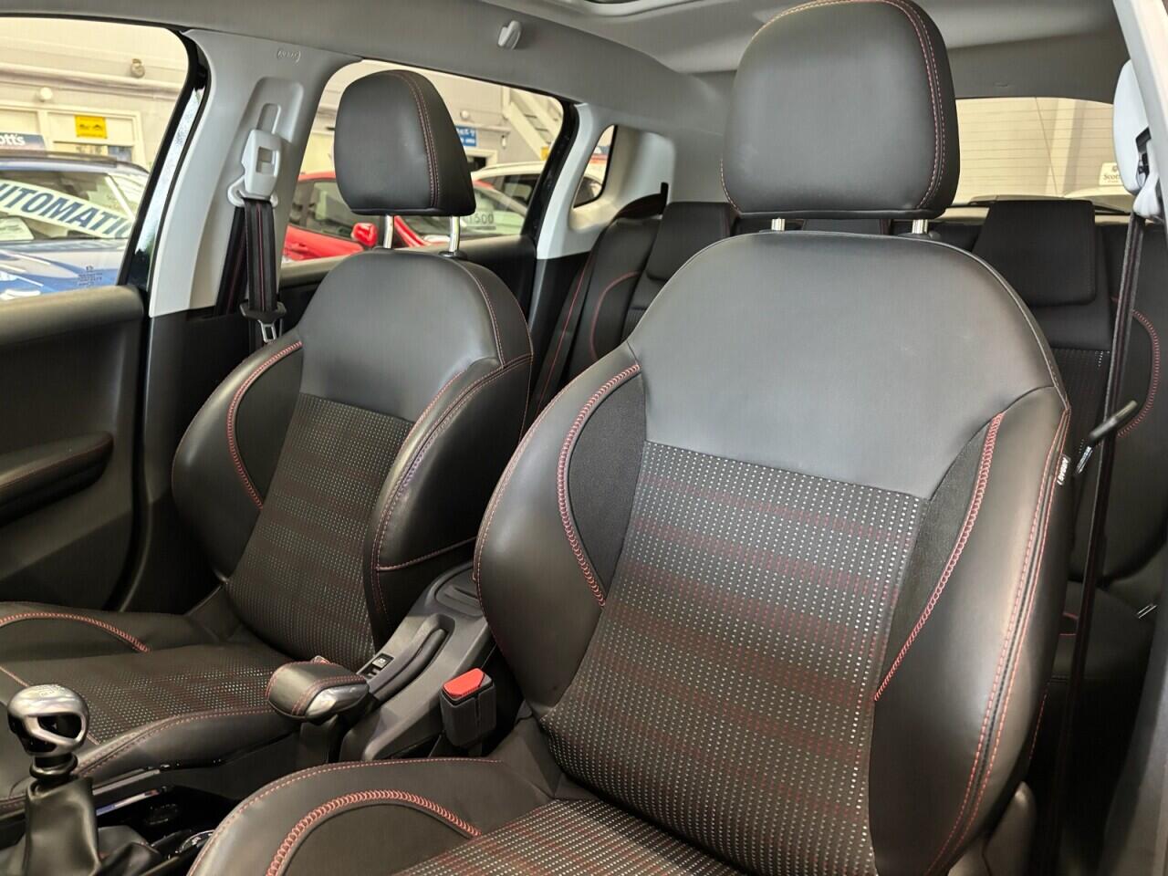 Peugeot 2008 view 25
