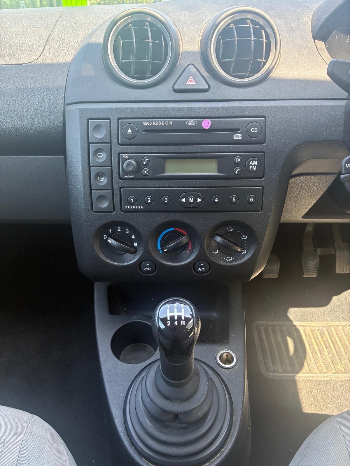 Ford Fiesta view 19