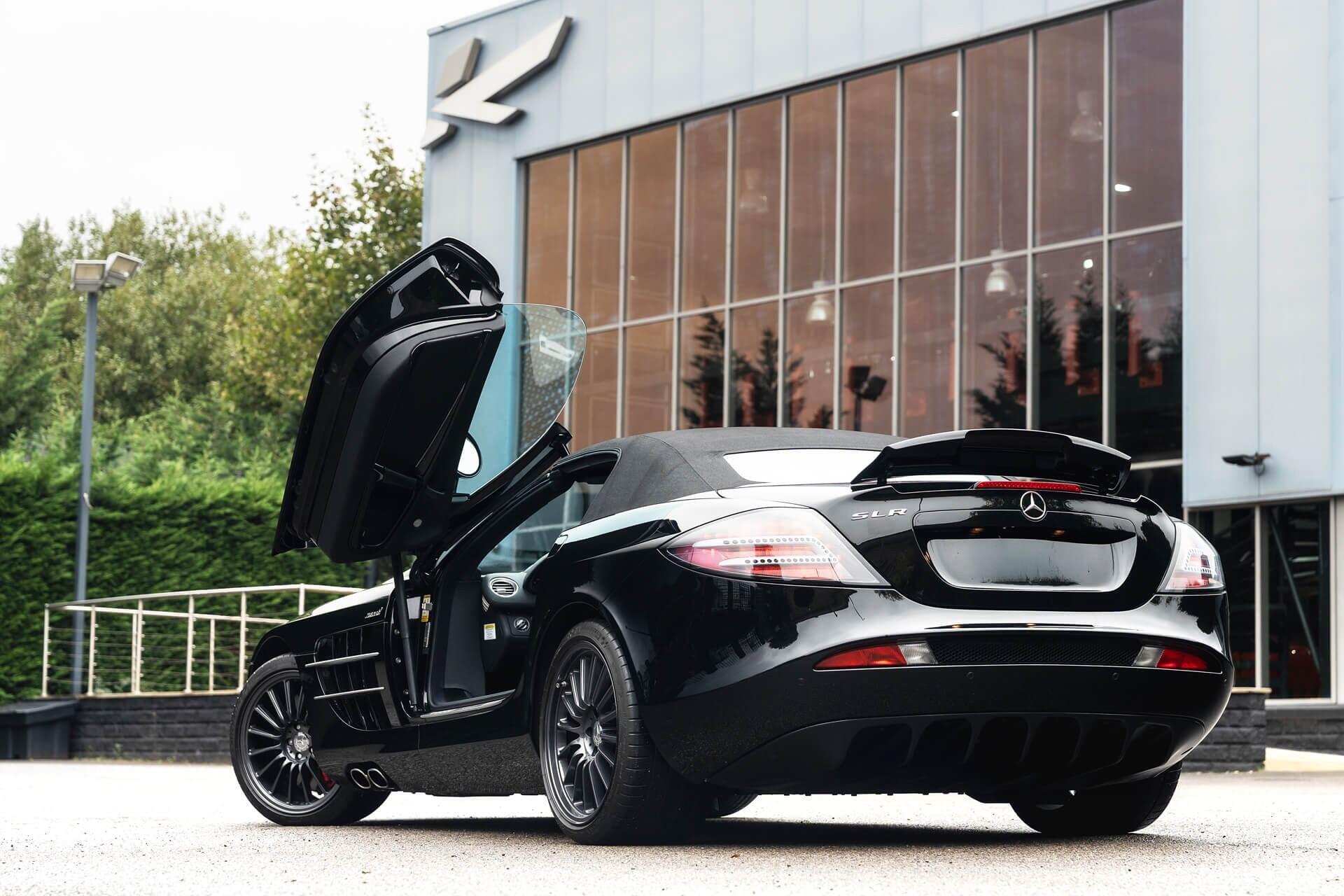 Mercedes-Benz SLR view 11