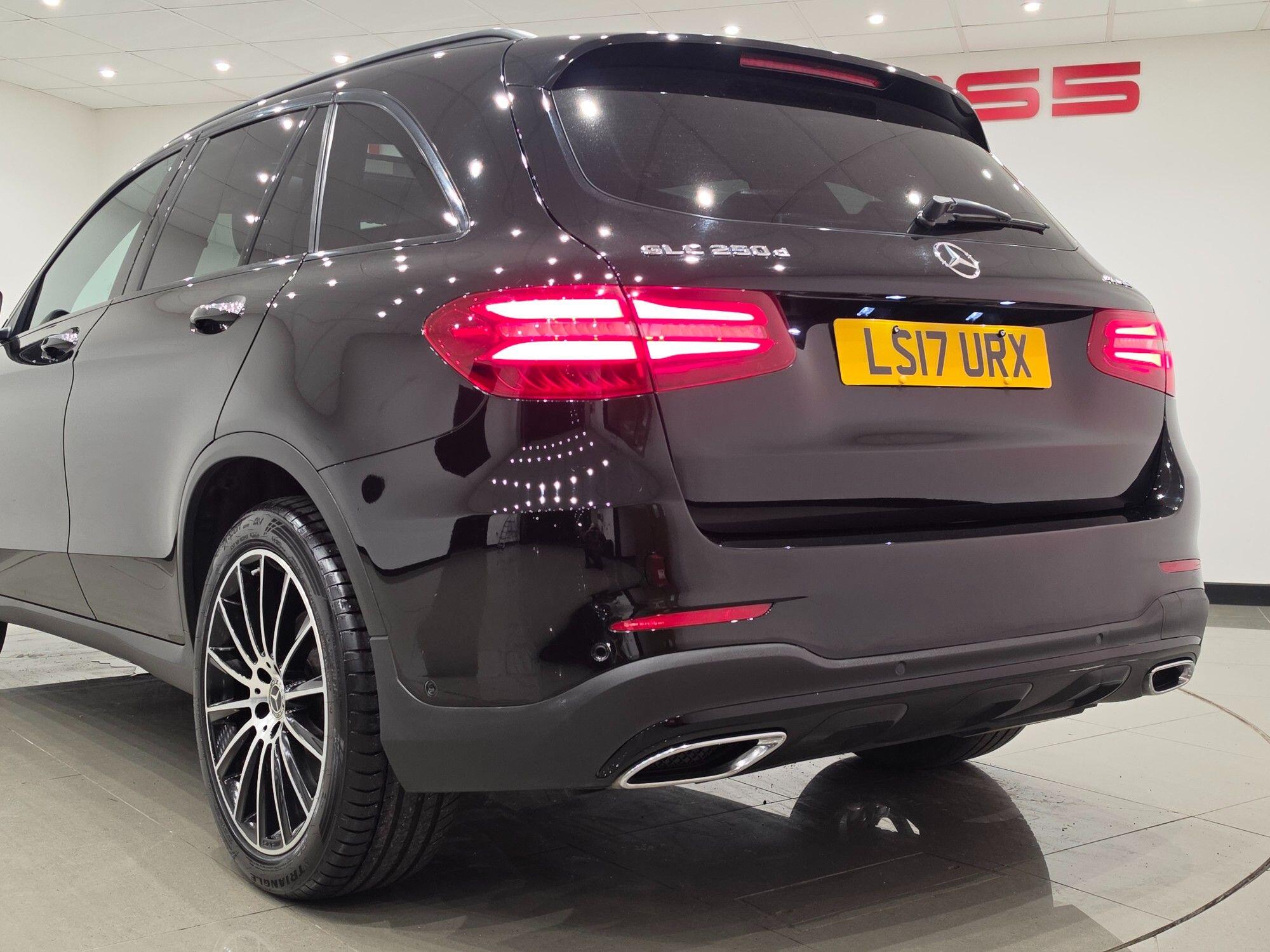 Mercedes-Benz GLC view 80
