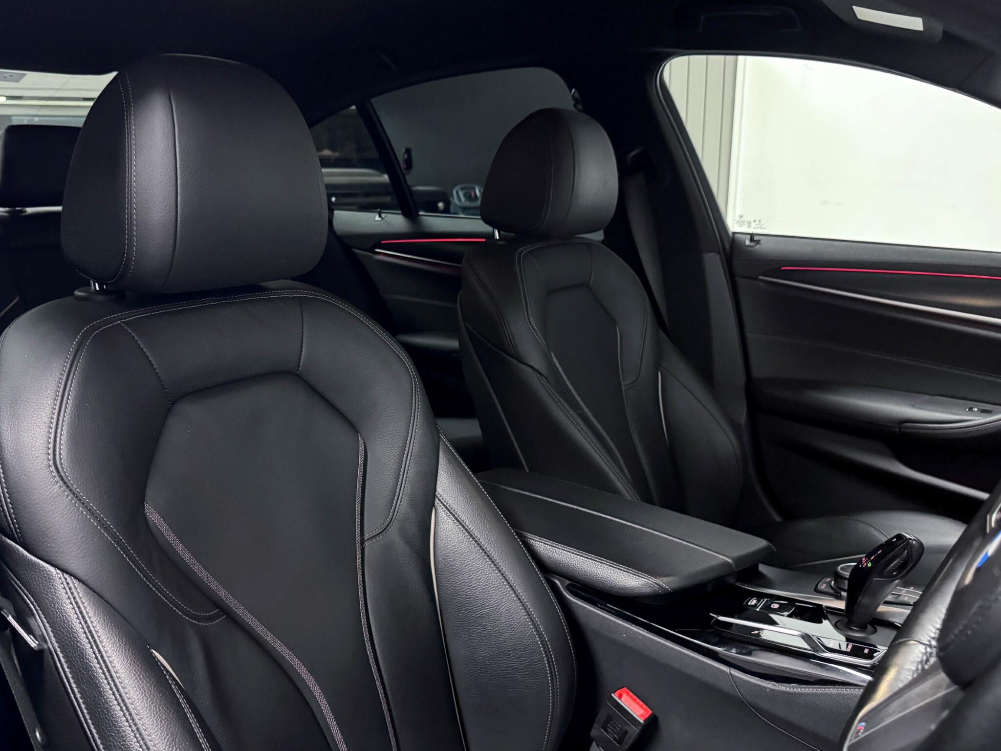 BMW 5 Series view 27