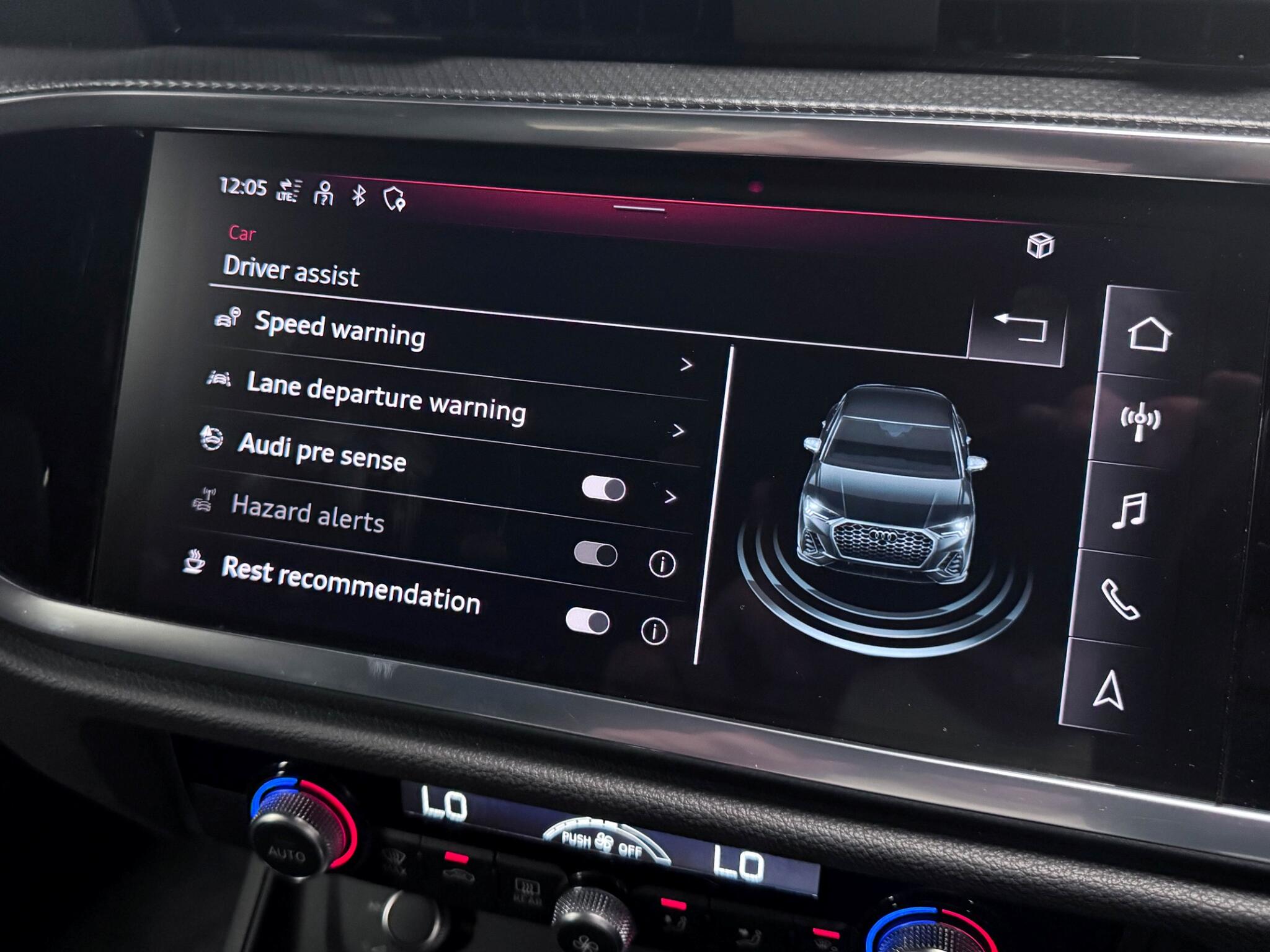 Audi Q3 view 48