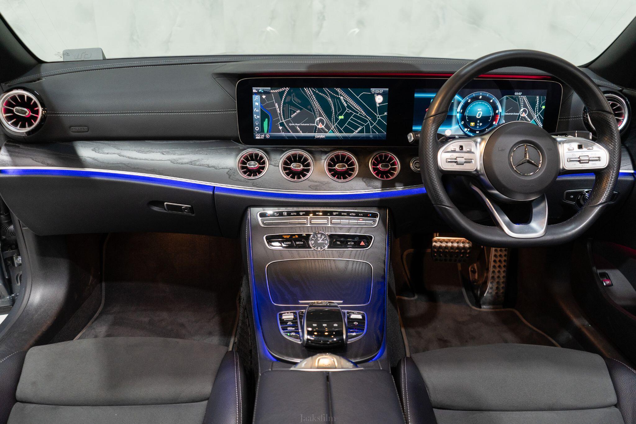 Mercedes-Benz E-Class view 13
